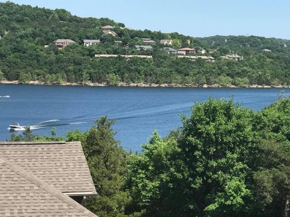 Rockwood Condos on Table Rock Lake With Boat Slips interior in Branson, MO — gallery photo 2