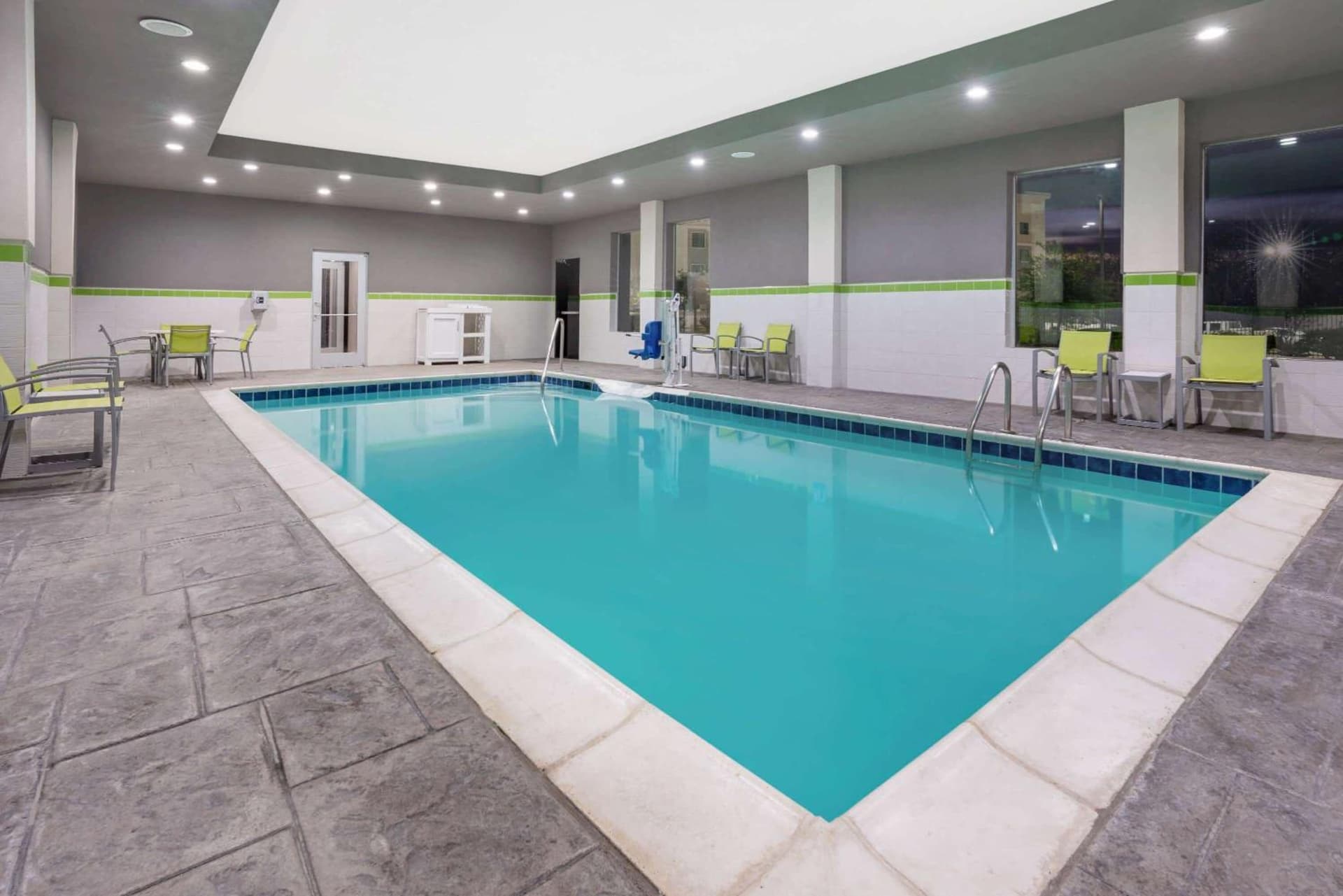 La Quinta by Wyndham College Station South gallery photo in College Station, TX — image 46