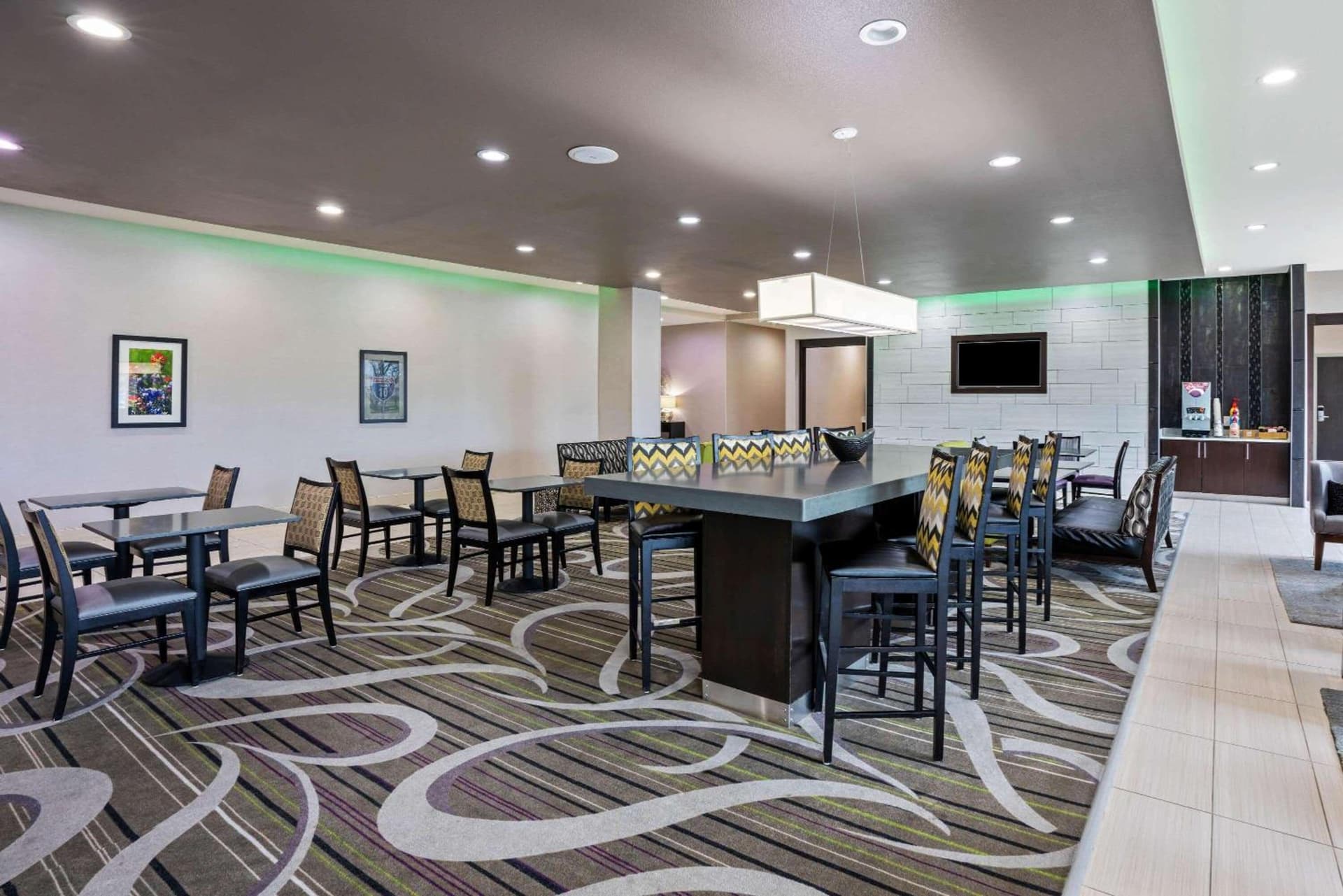 La Quinta by Wyndham College Station South property views in College Station, TX — gallery photo 3