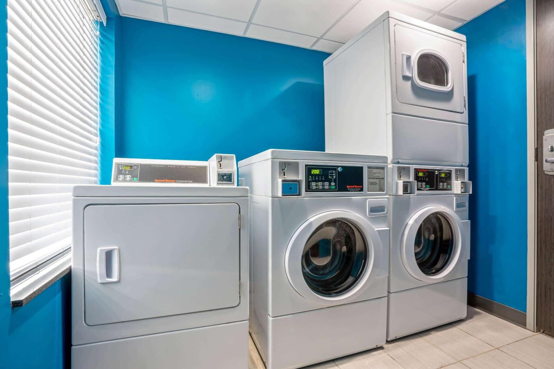 La Quinta by Wyndham College Station South gallery photo in College Station, TX — image 13