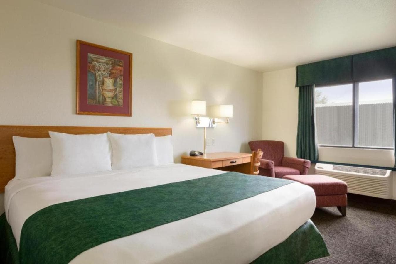 Travelodge by Wyndham Alpine property views in Alpine, TX — gallery photo 3