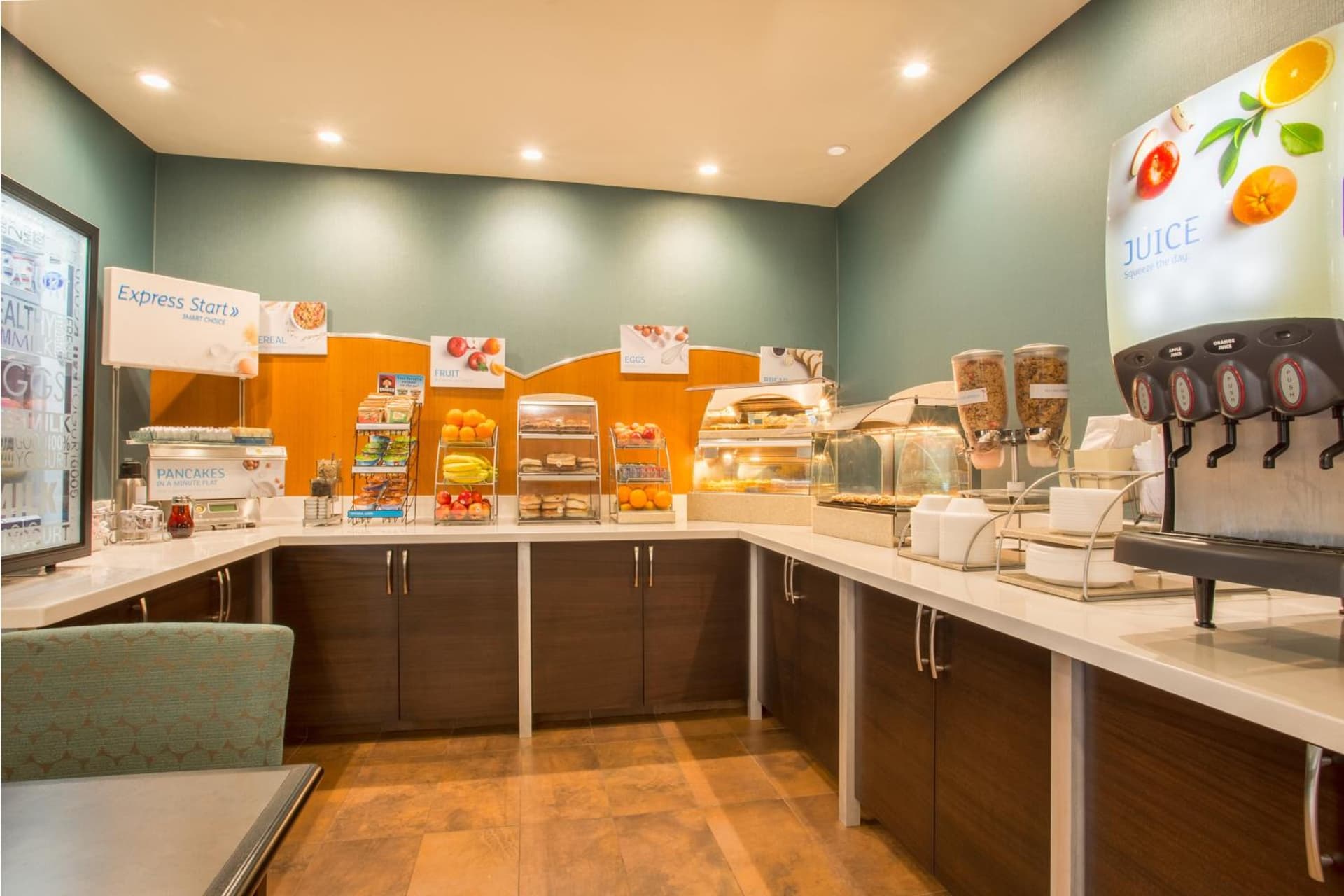 Holiday Inn Express Hotel & Suites Manteca by IHG gallery photo in Manteca, CA — image 53