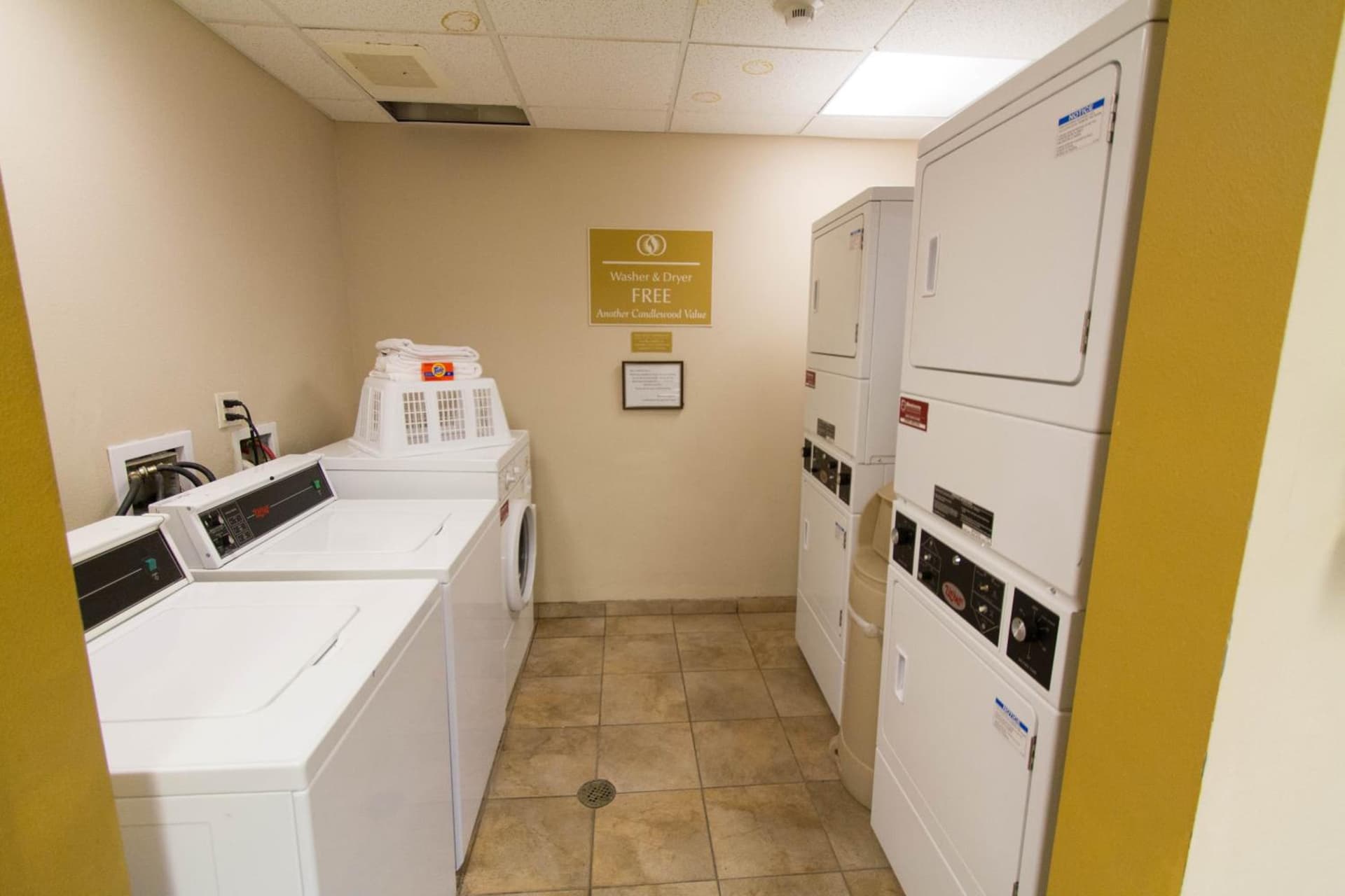 Candlewood Suites Santa Maria by IHG gallery photo in Santa Maria, CA — image 57