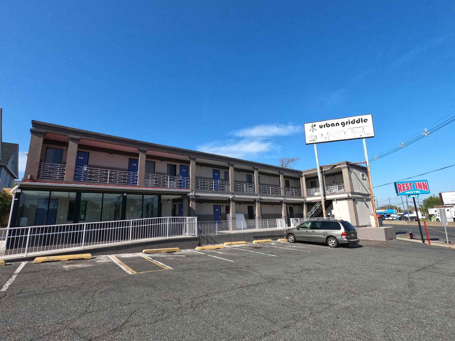 Rest Inn - Elizabeth — hotel in Elizabeth, New Jersey