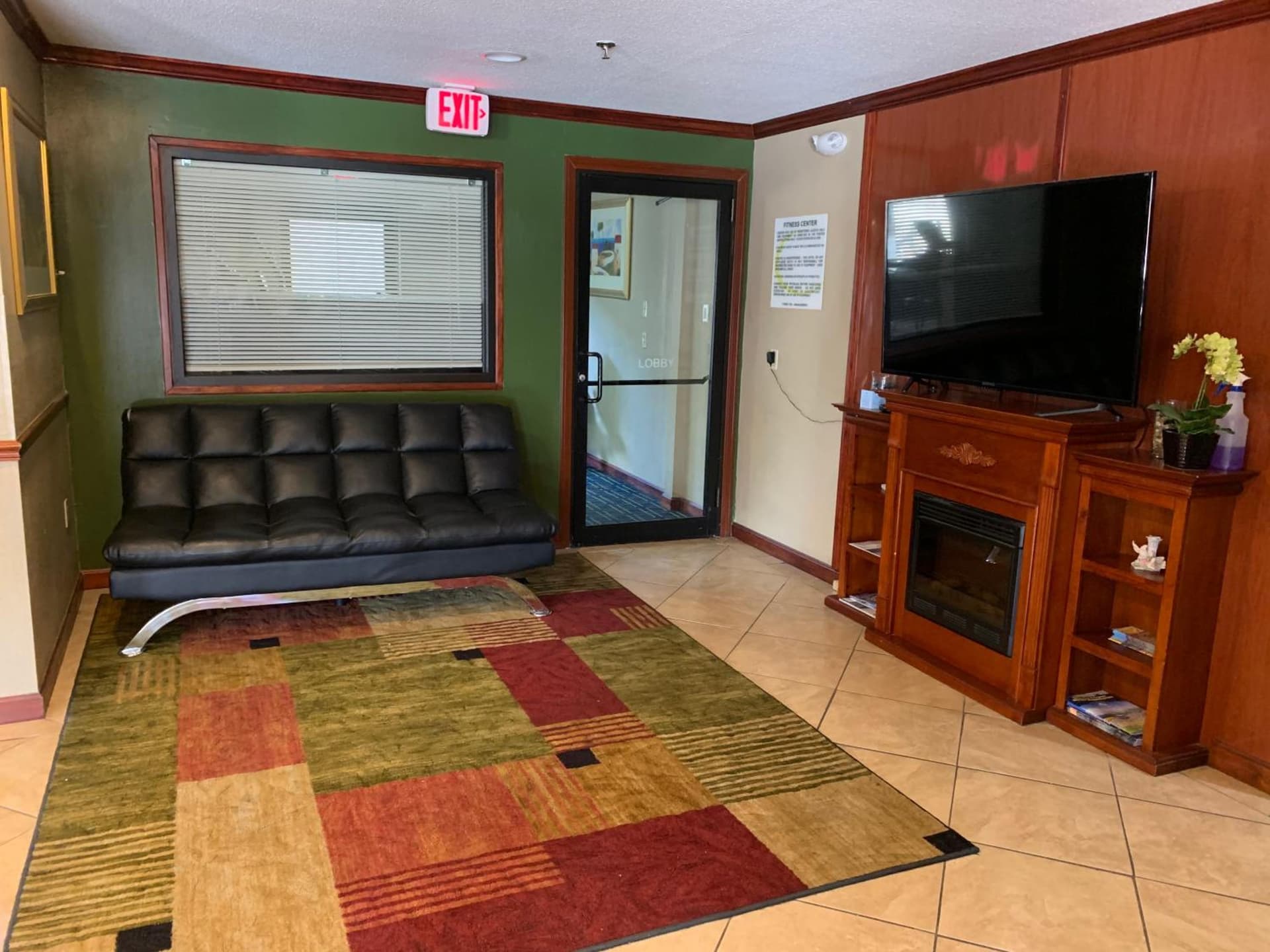 Super 8 by Wyndham Tilton/Lake Winnipesaukee gallery photo in Tilton, NH — image 15