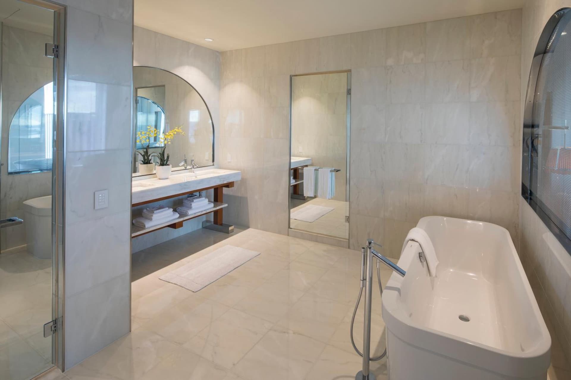 Lotte Hotel Seattle gallery photo in Seattle, WA — image 59