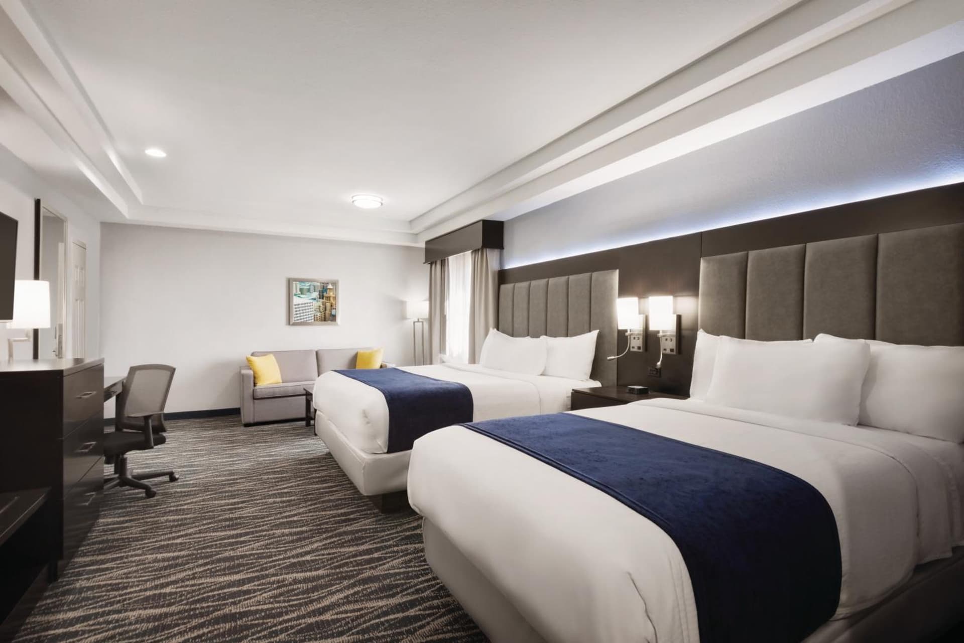 Days Inn & Suites by Wyndham Houston Hobby Airport gallery photo in Houston, TX — image 17