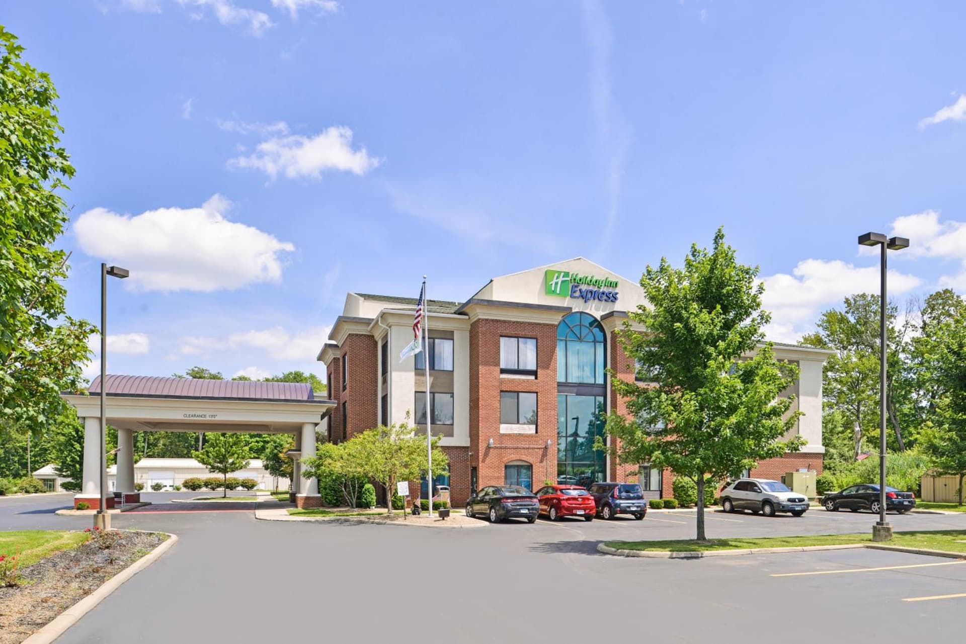 Holiday Inn Express Hotel & Suites Youngstown - North Lima/Boardman by IHG featured exterior or lobby in North Lima, OH — similar hotel