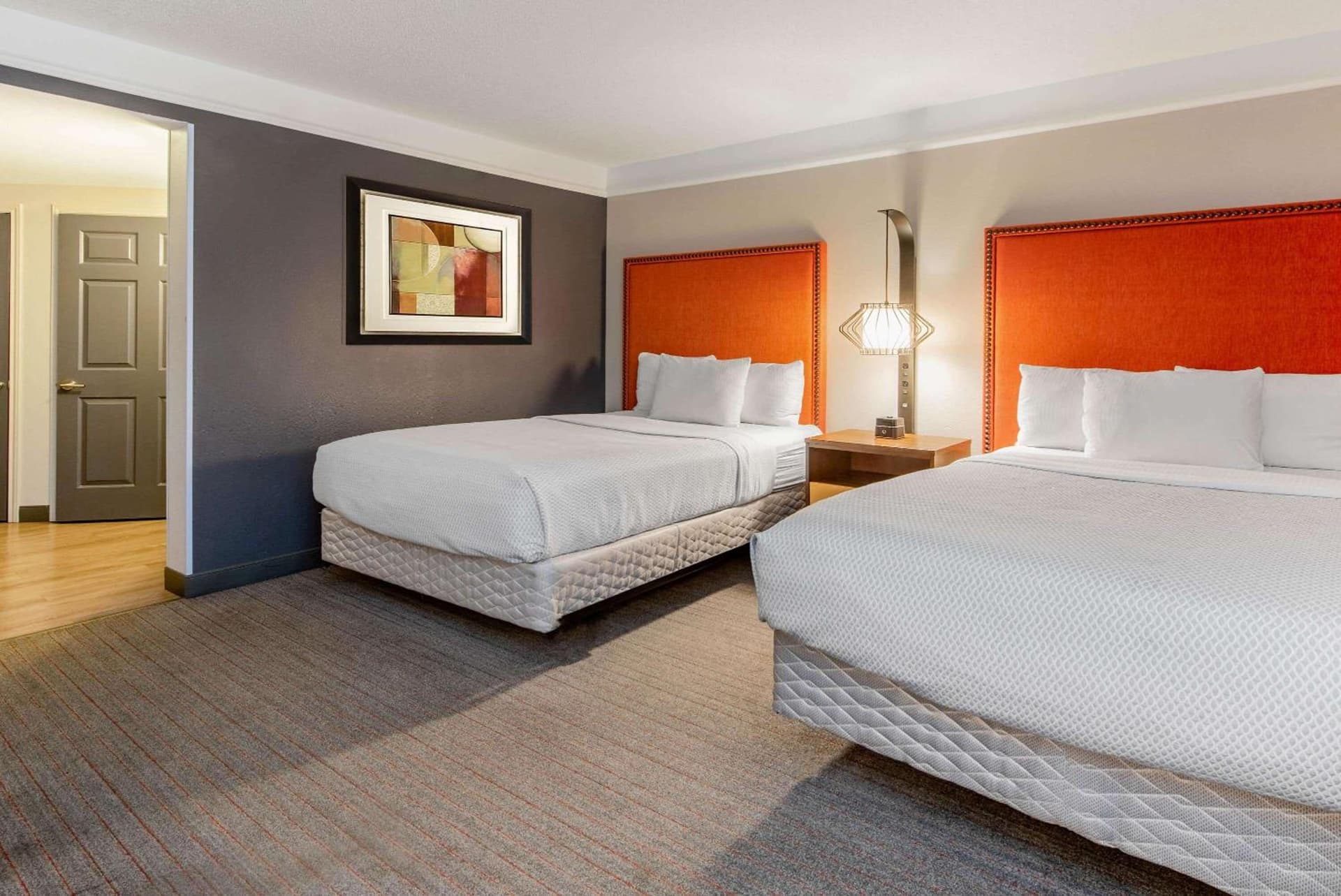 La Quinta Inn & Suites by Wyndham New Orleans Downtown gallery photo in New Orleans, LA — image 7