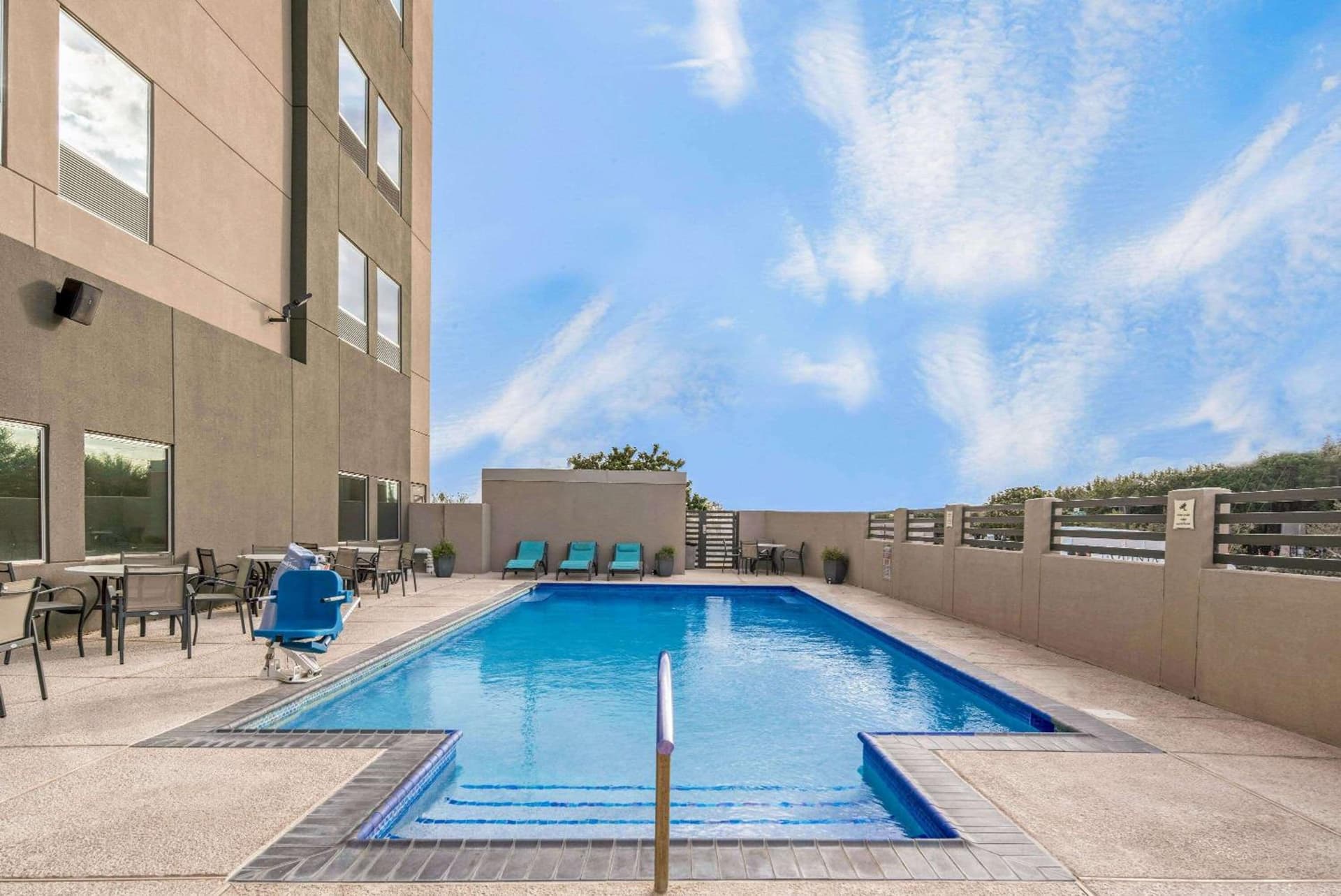 La Quinta by Wyndham McAllen La Plaza Mall gallery photo in McAllen, TX — image 16