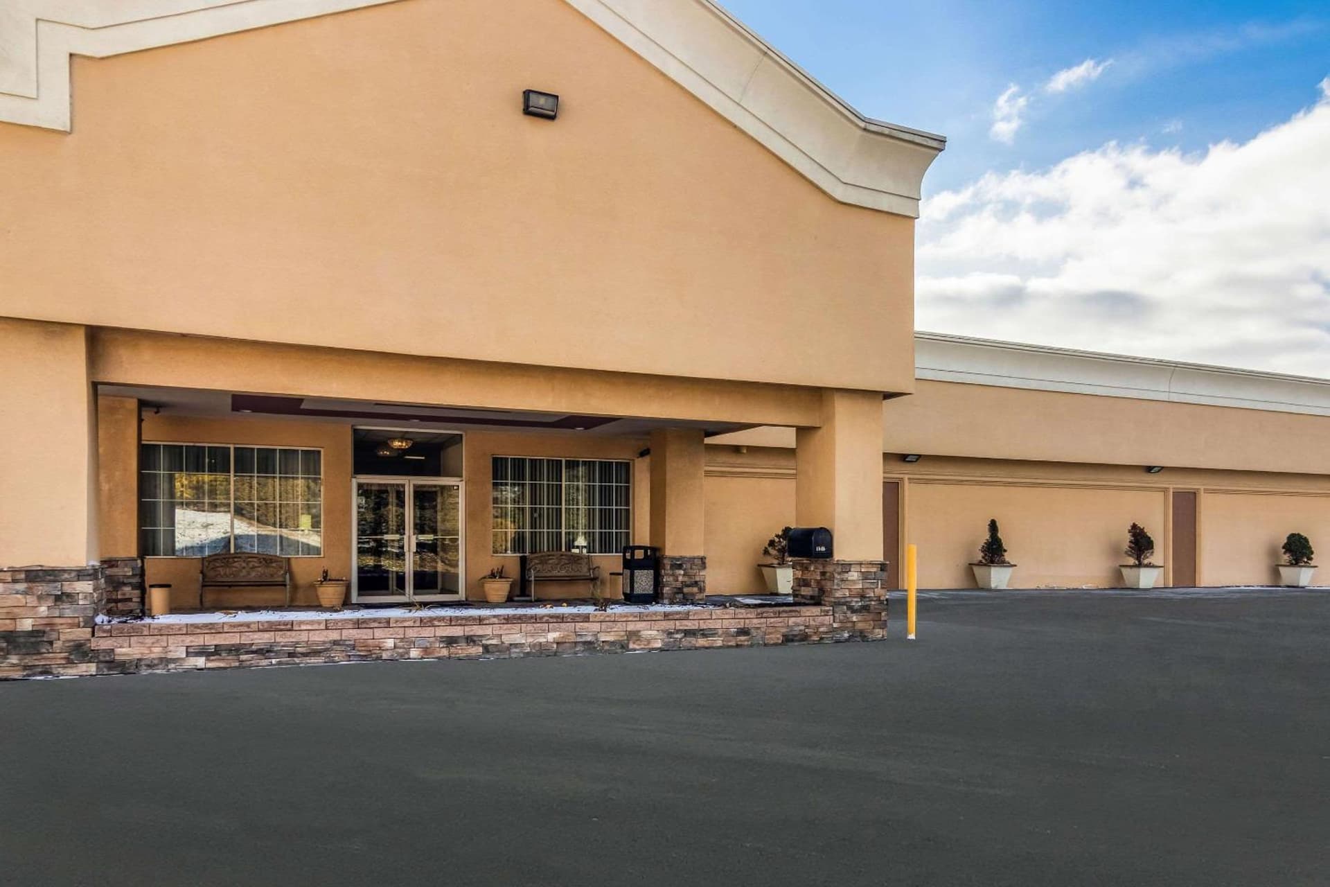 Quality Inn & Suites Indiana South property views in Indiana, PA — gallery photo 3