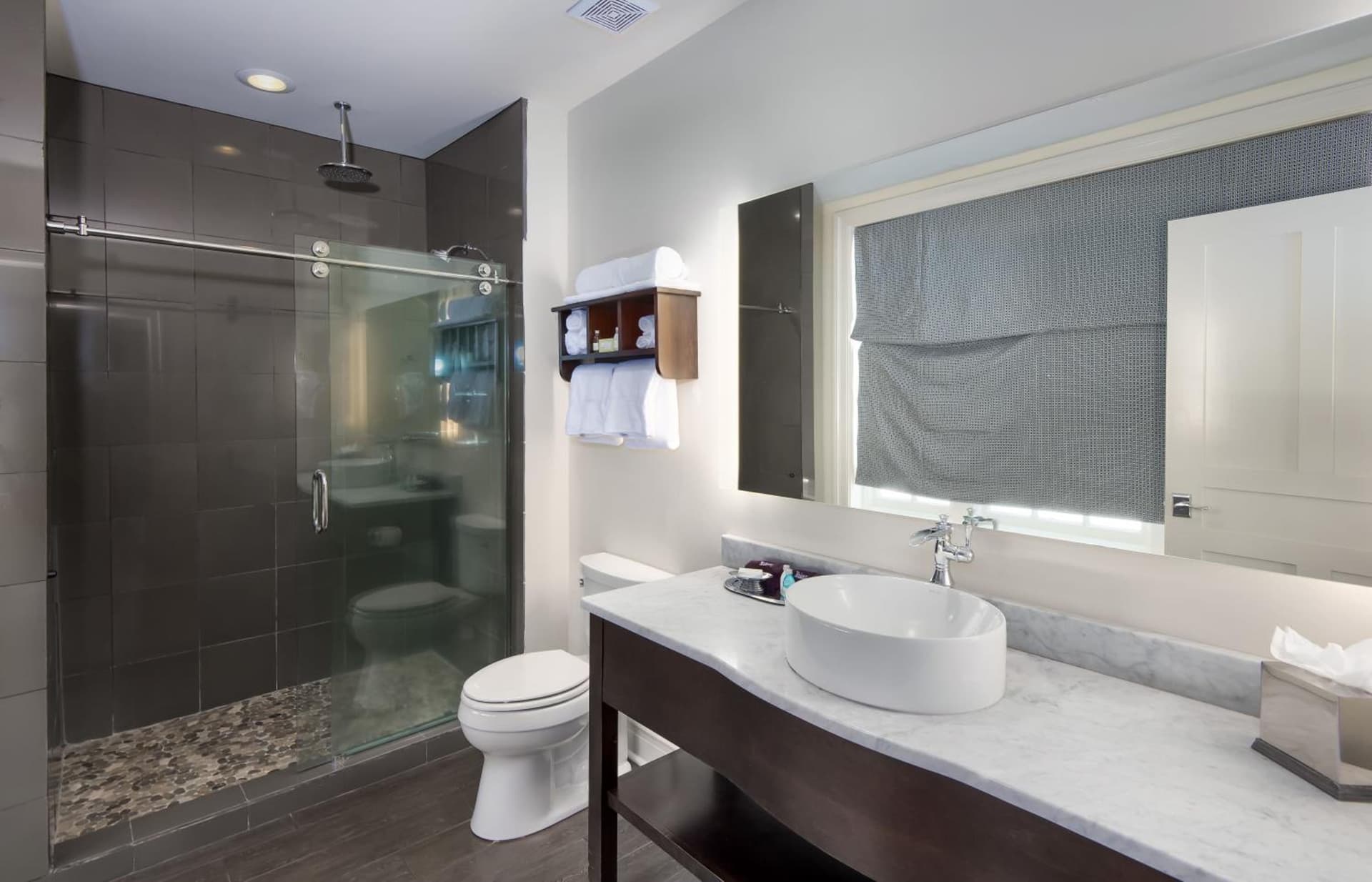 White House Hotel gallery photo in Biloxi, MS — image 53