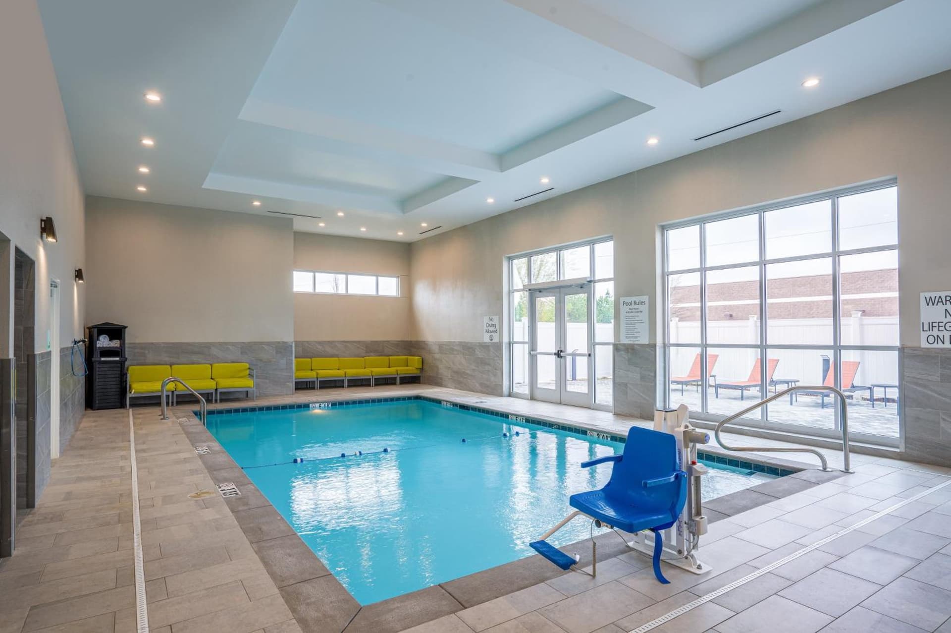 Holiday Inn & Suites Memphis Southeast-Germantown by IHG property views in Memphis, TN — gallery photo 3