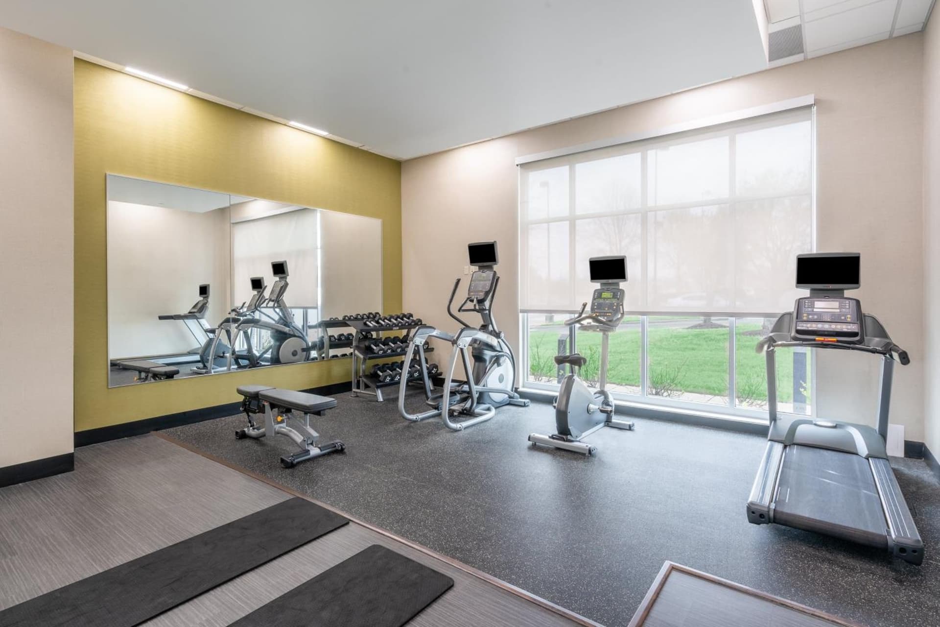 Holiday Inn & Suites Memphis Southeast-Germantown by IHG property views in Memphis, TN — gallery photo 3