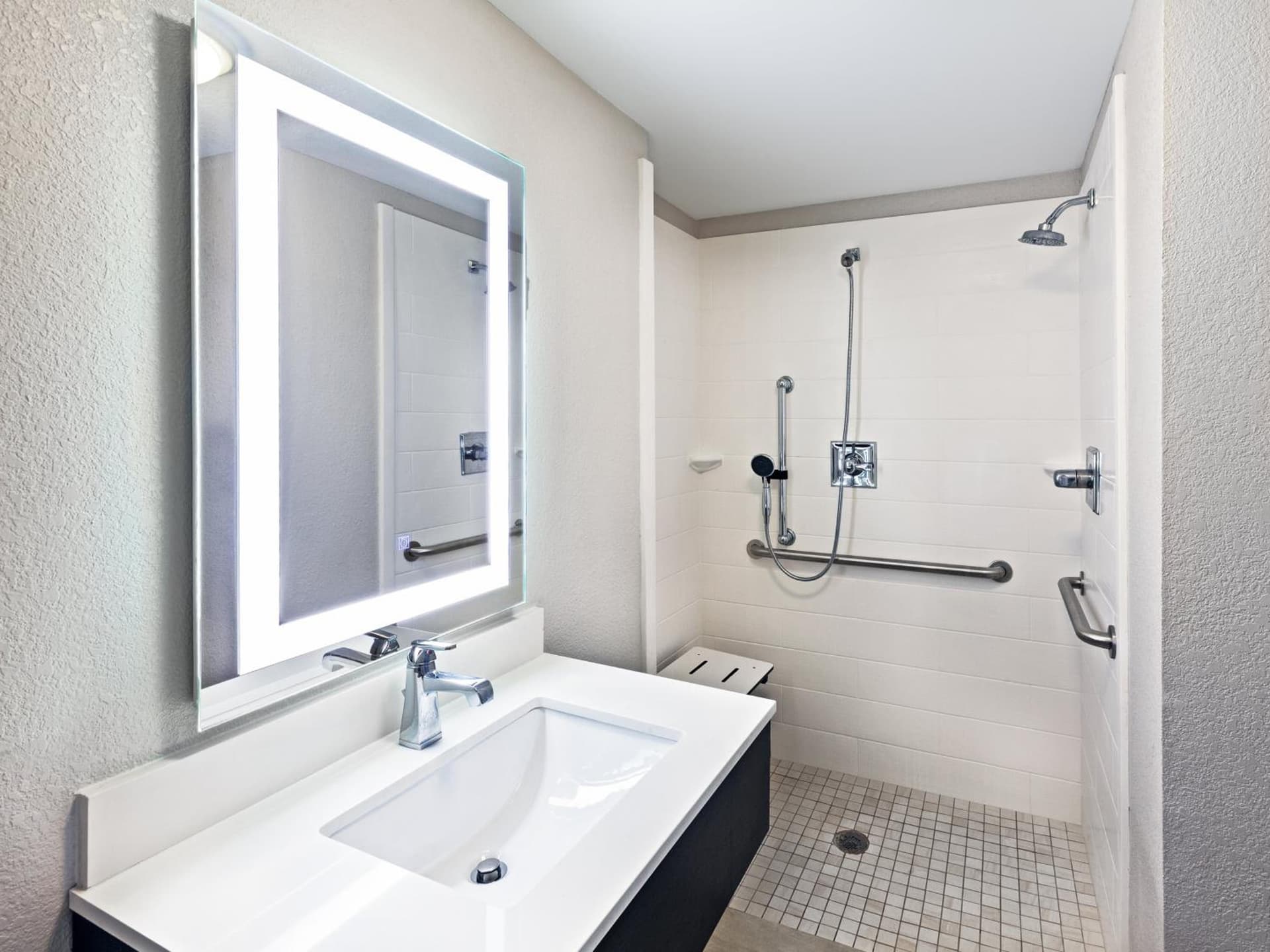 Holiday Inn Express New Orleans East by IHG gallery photo in New Orleans, LA — image 37