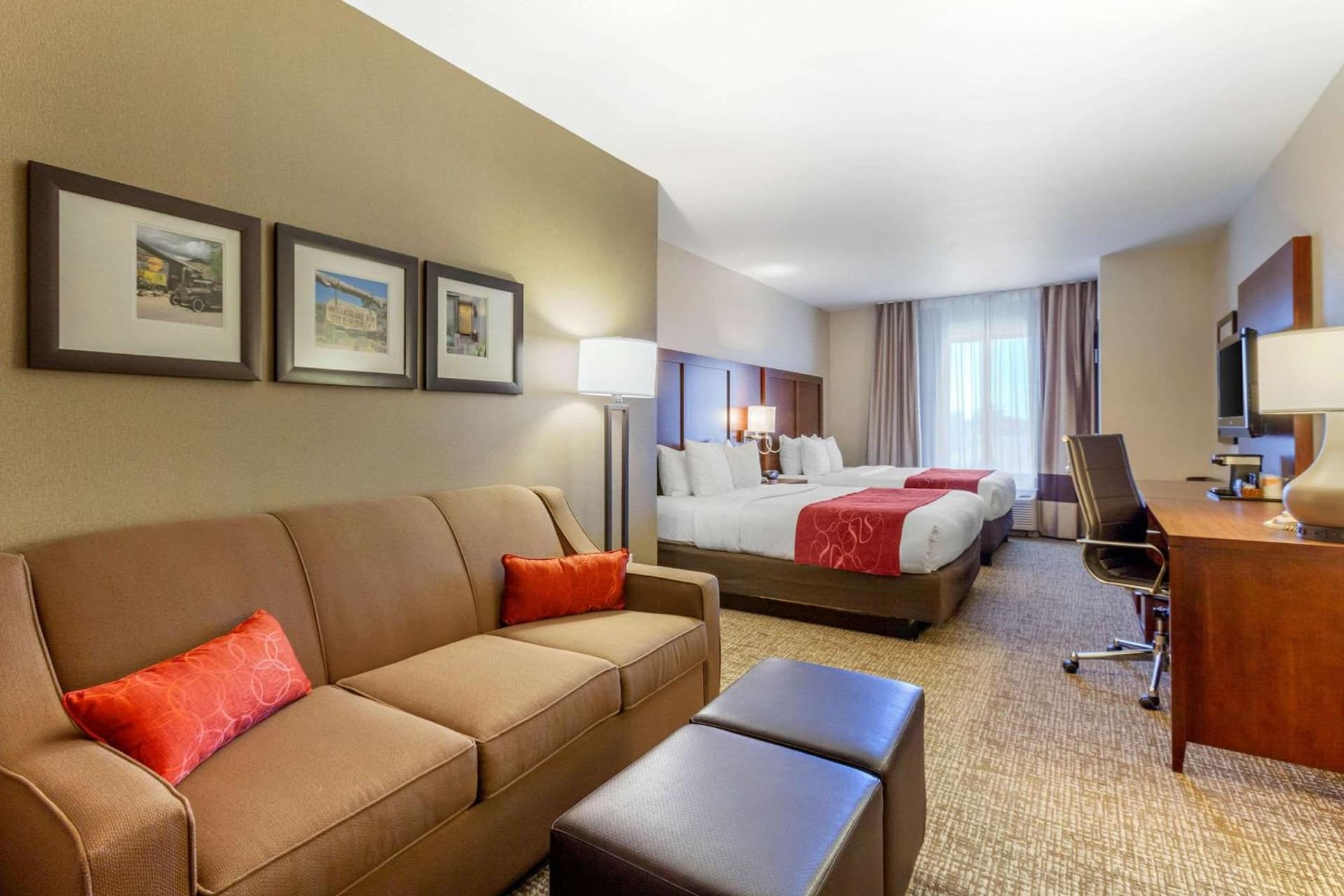 Comfort Suites Glendale - State Farm Stadium Area gallery photo in Glendale, AZ — image 19
