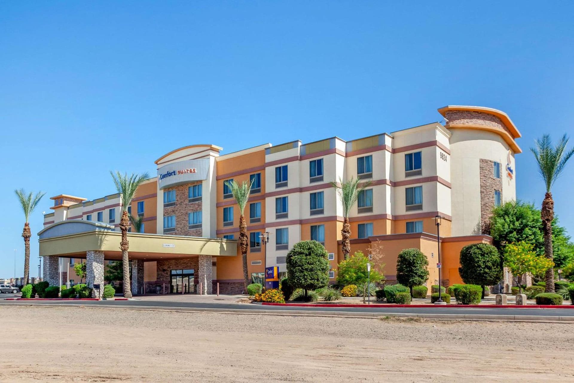Comfort Suites Glendale - State Farm Stadium Area interior in Glendale, AZ — gallery photo 2