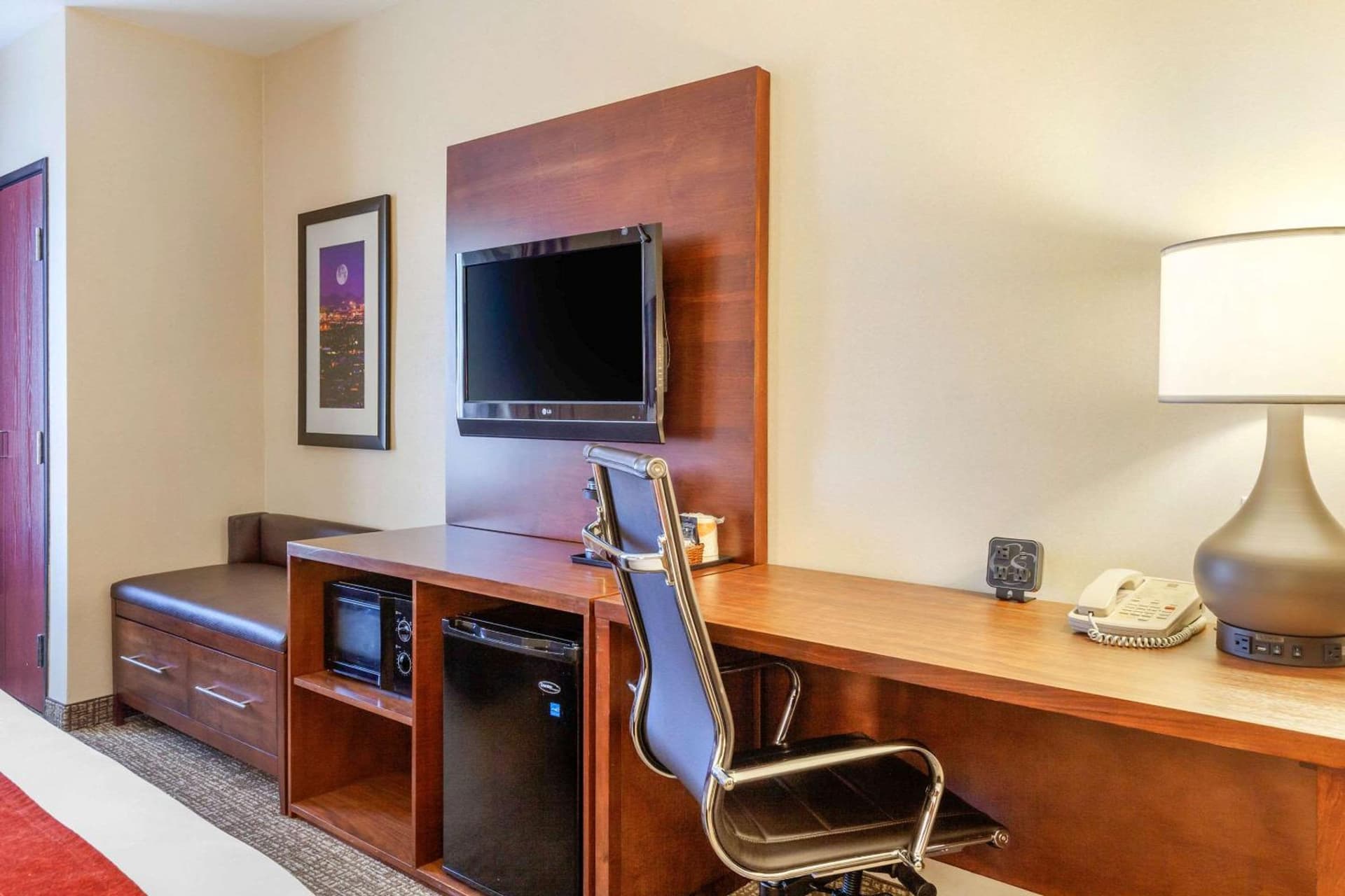 Comfort Suites Glendale - State Farm Stadium Area gallery photo in Glendale, AZ — image 13