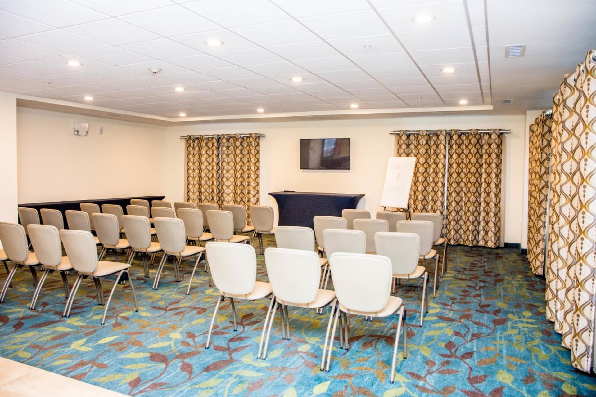 Candlewood Suites Overland Park W 135th St by IHG gallery photo in Overland Park, KS — image 10