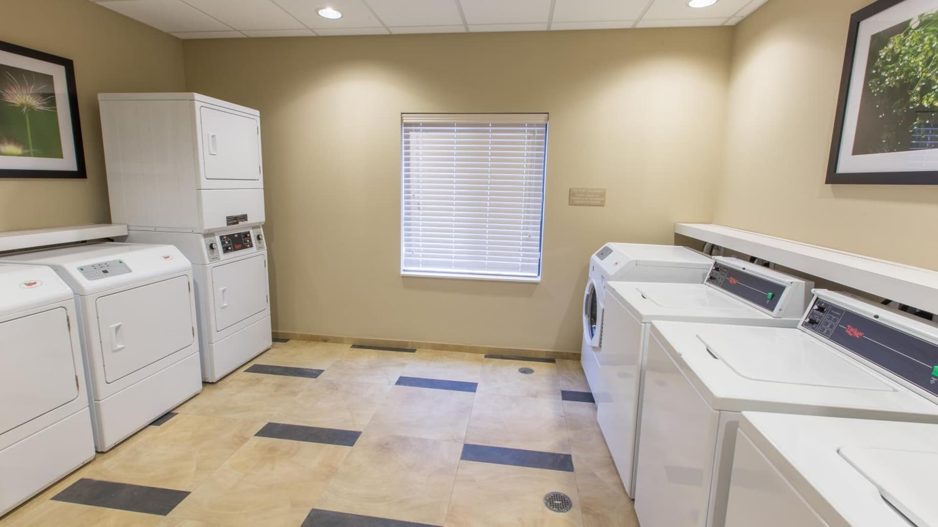 Candlewood Suites Overland Park W 135th St by IHG gallery photo in Overland Park, KS — image 18