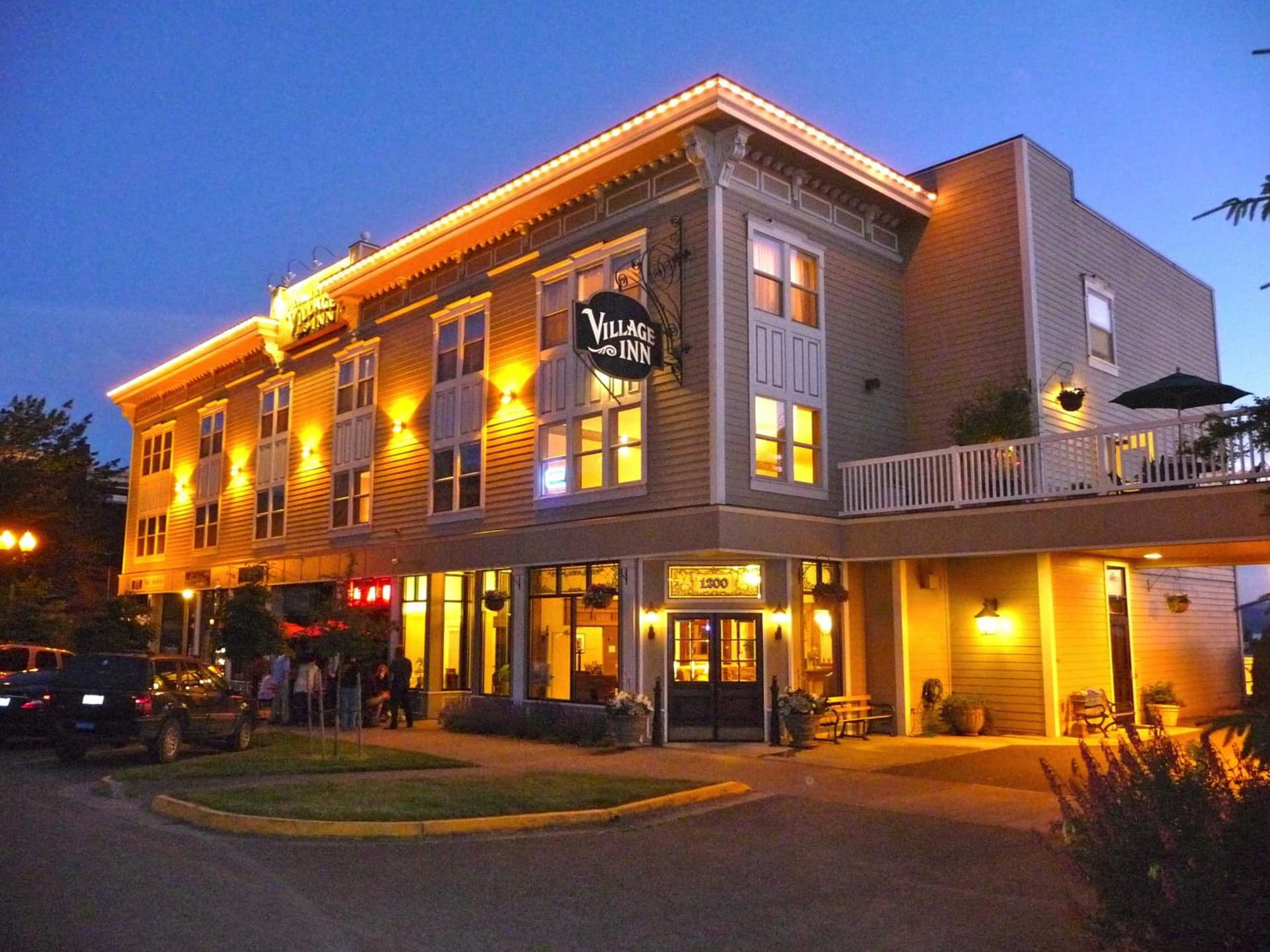 Fairhaven Village Inn interior in Bellingham, WA — gallery photo 2