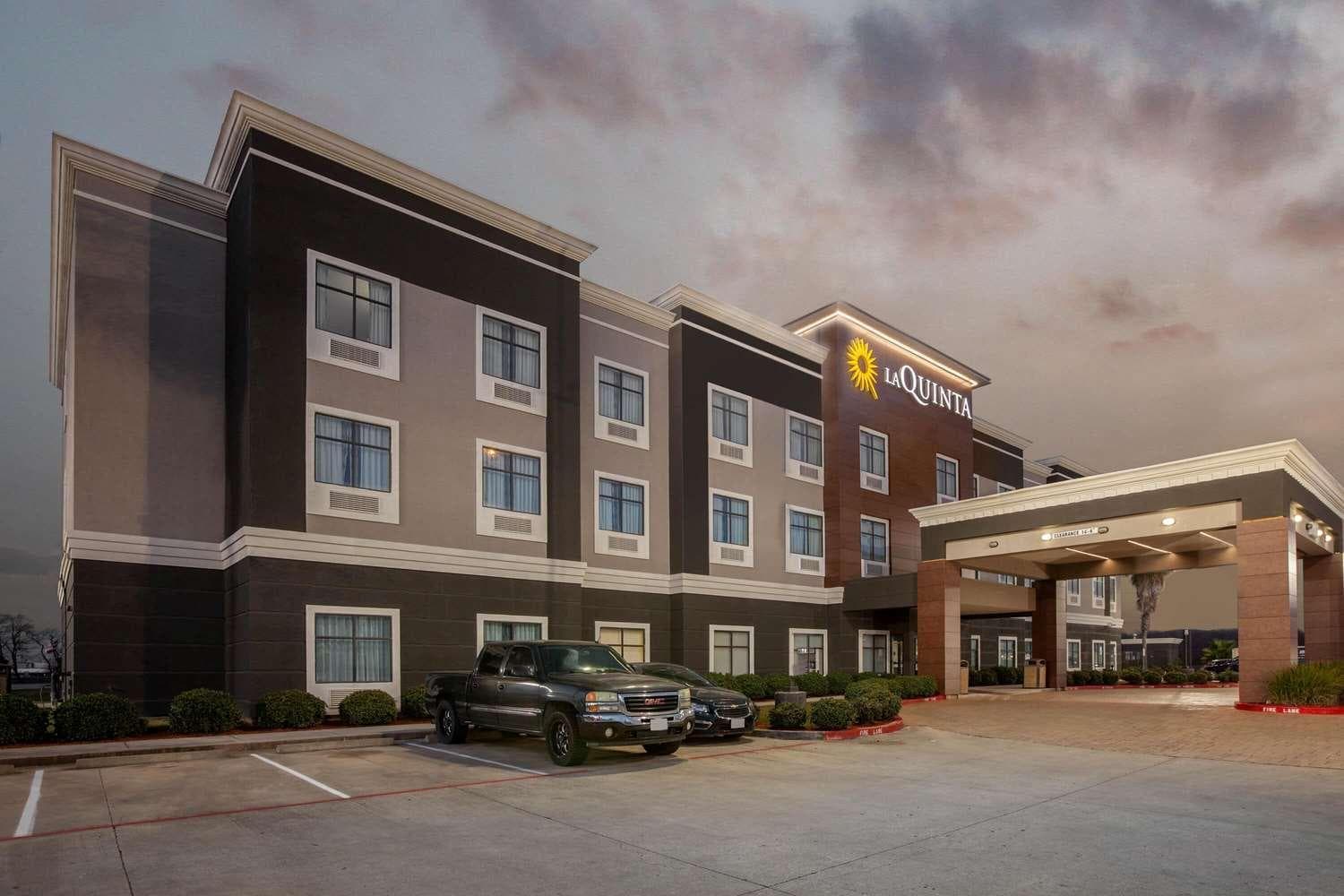 La Quinta Inn & Suites By Wyndham Houston Pasadena North gallery photo in Pasadena, TX — image 20