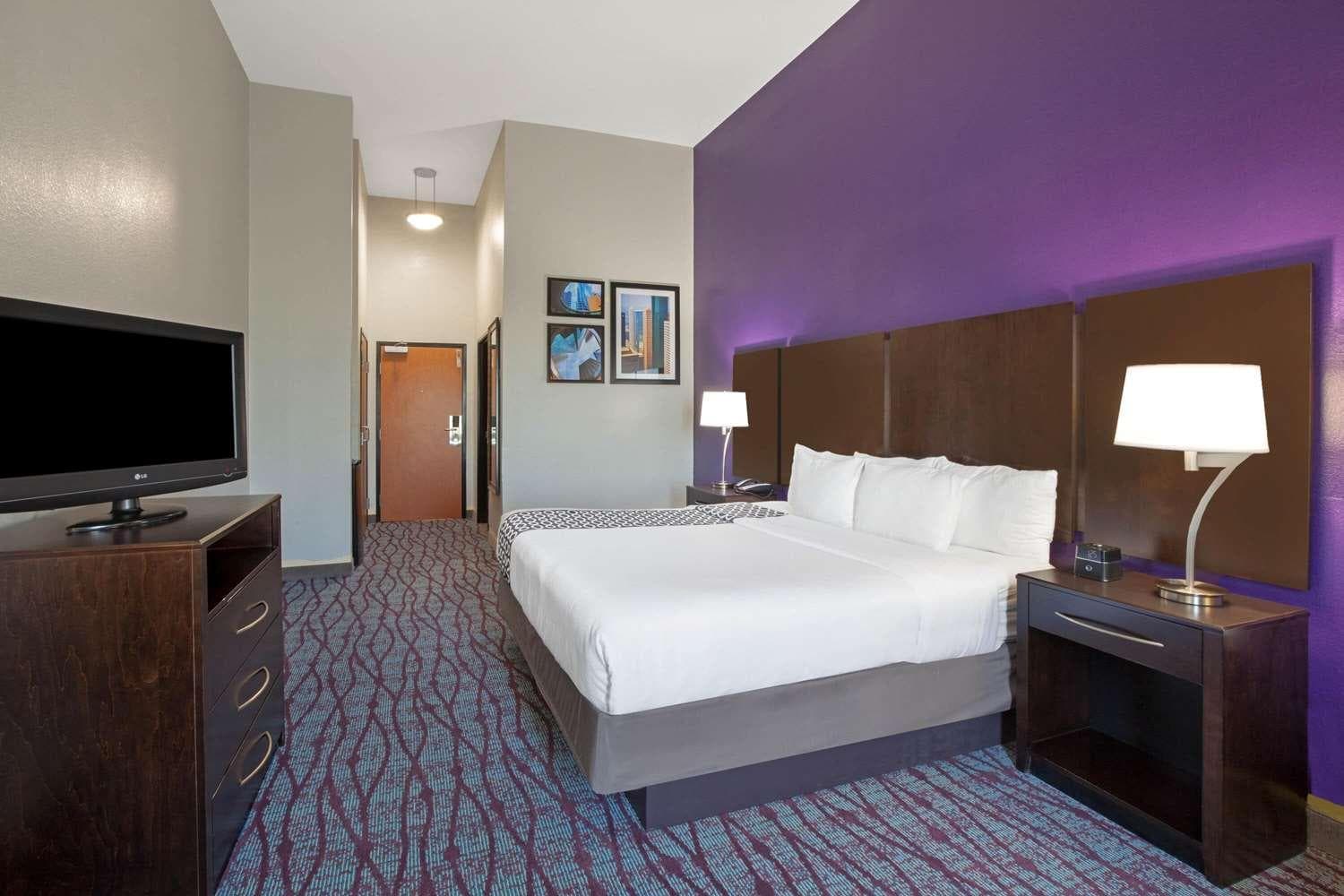La Quinta Inn & Suites By Wyndham Houston Pasadena North gallery photo in Pasadena, TX — image 15