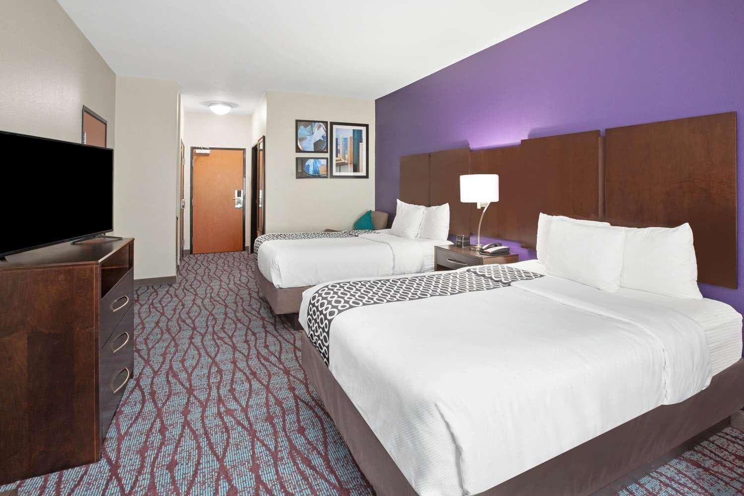 La Quinta Inn & Suites By Wyndham Houston Pasadena North gallery photo in Pasadena, TX — image 18
