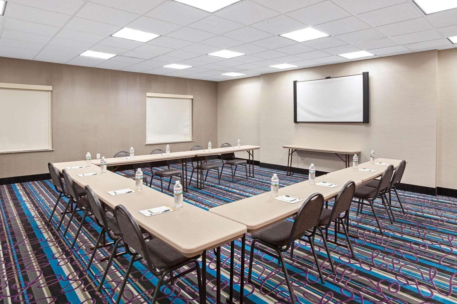 La Quinta Inn & Suites By Wyndham Houston Pasadena North gallery photo in Pasadena, TX — image 29