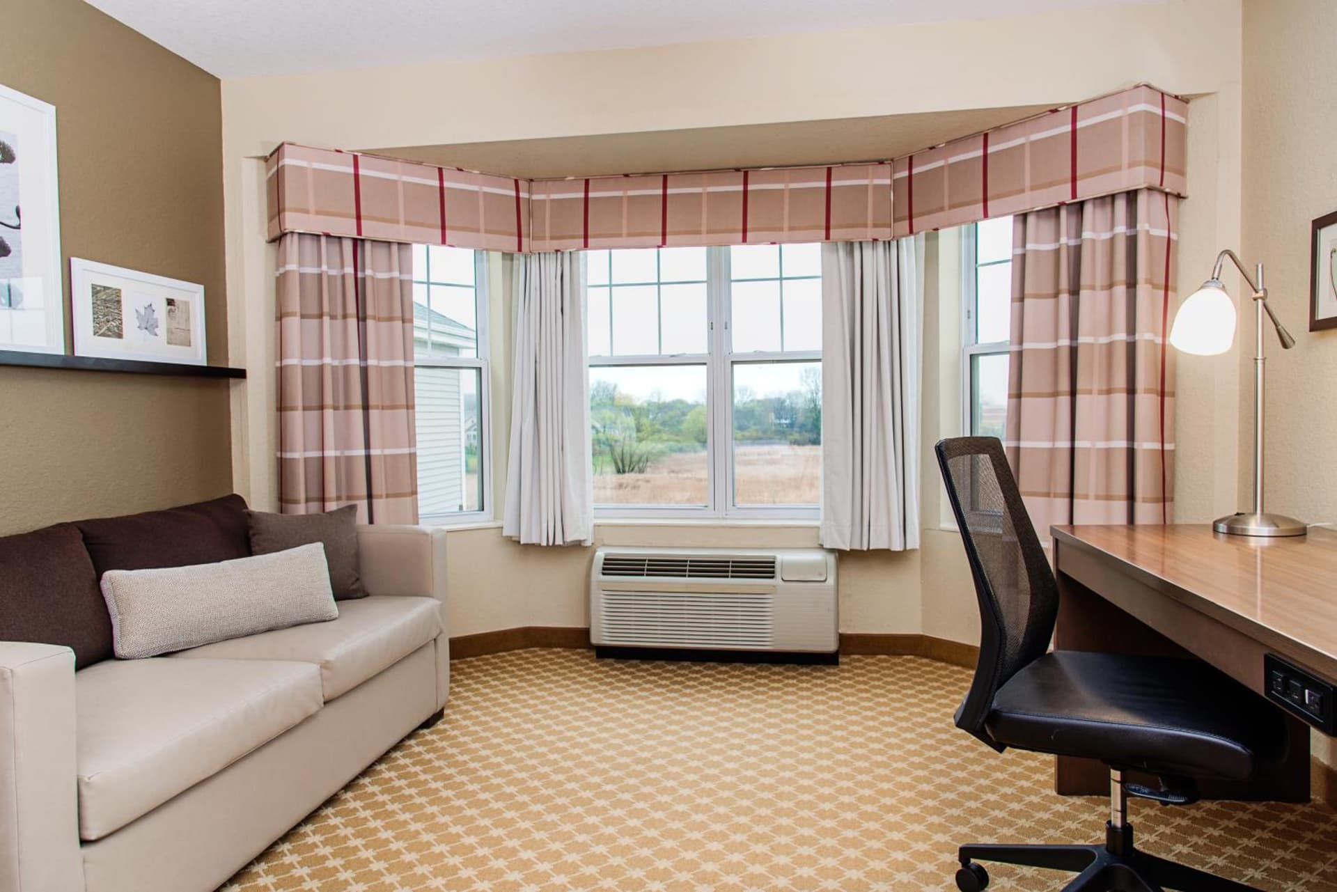 Country Inn & Suites by Radisson, Milwaukee West Brookfield , WI gallery photo in Brookfield, WI — image 15