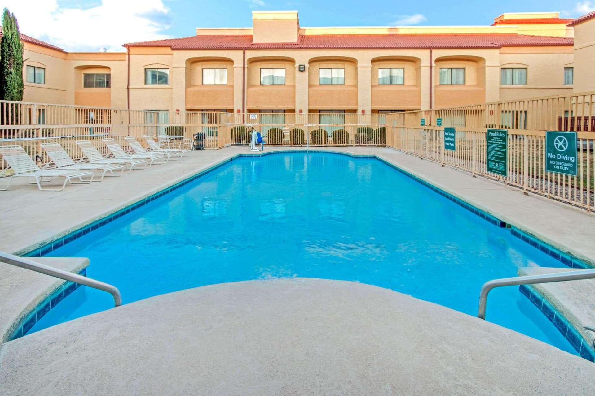 La Quinta Inn by Wyndham Las Cruces Mesilla Valley gallery photo in Las Cruces, NM — image 21