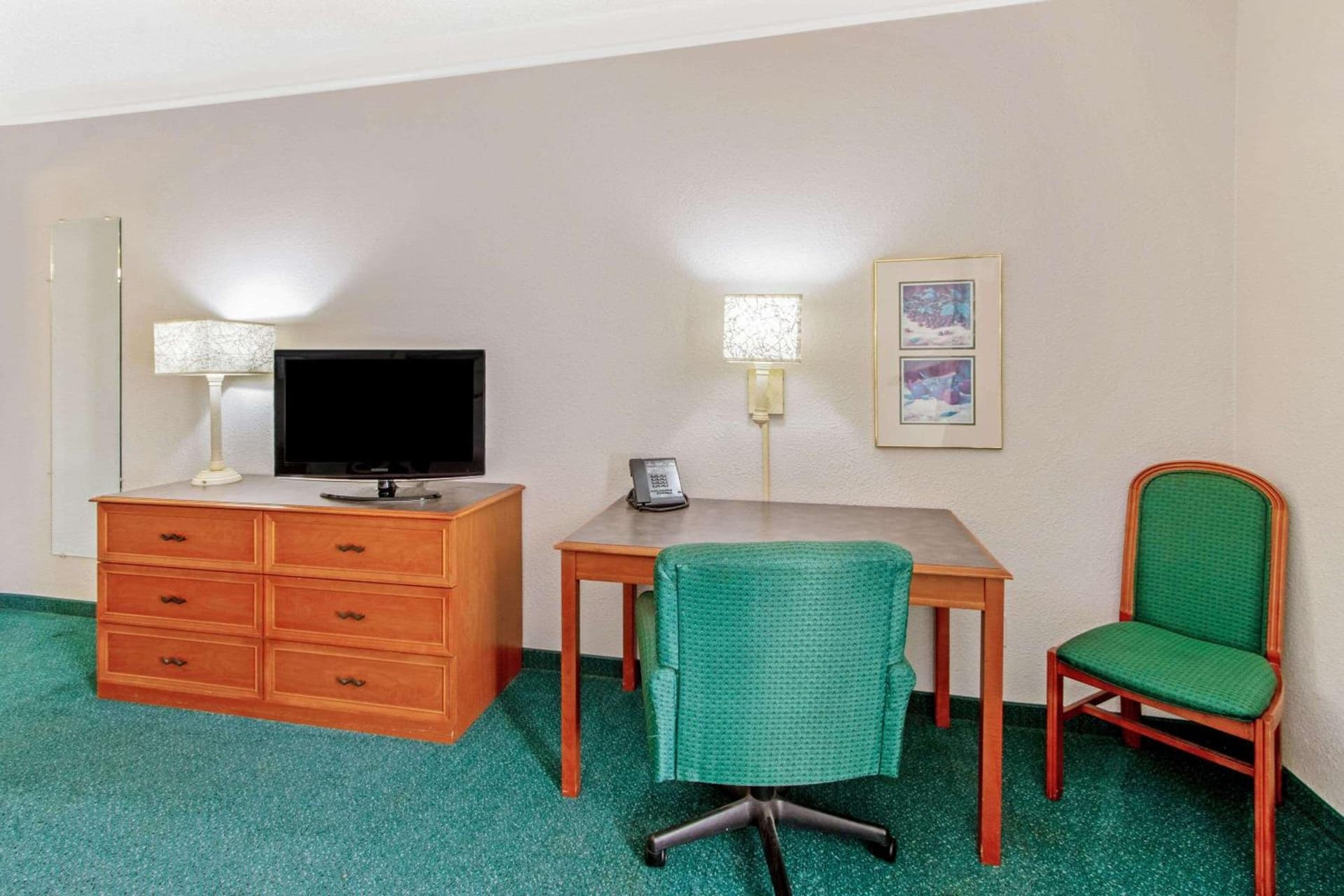 La Quinta Inn by Wyndham Las Cruces Mesilla Valley gallery photo in Las Cruces, NM — image 9