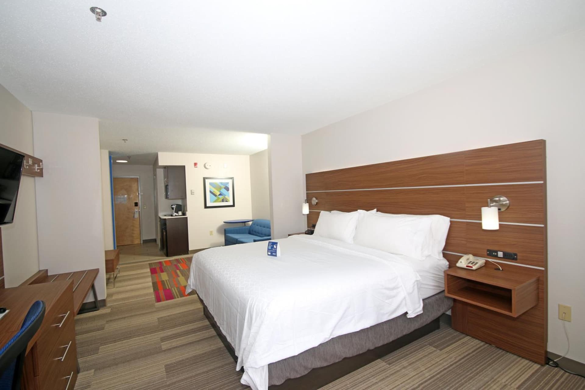 Holiday Inn Express Hotel & Suites Greensboro-East by IHG property views in Greensboro, NC — gallery photo 3