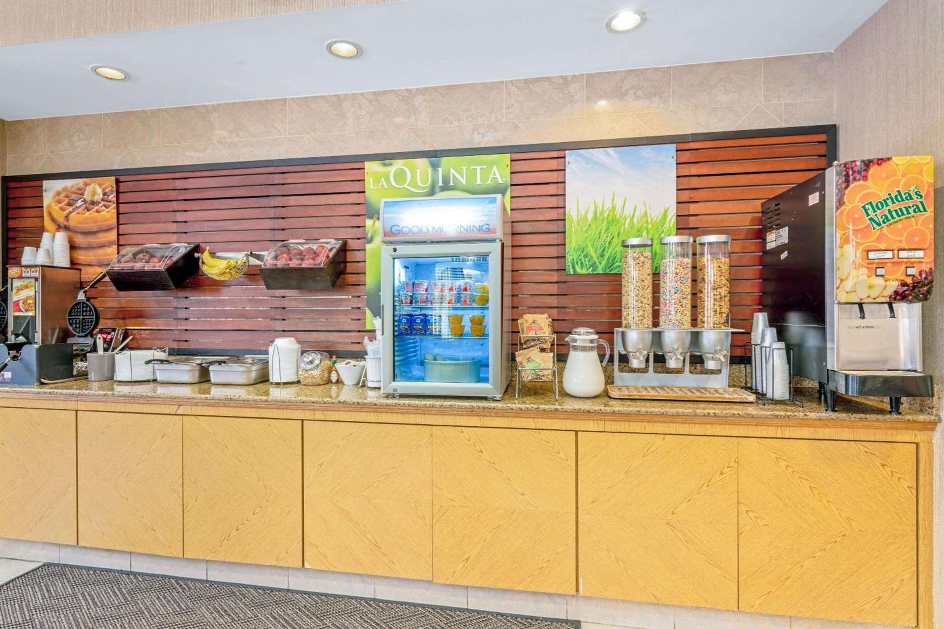 La Quinta by Wyndham Salt Lake City Airport gallery photo in Salt Lake City, UT — image 21