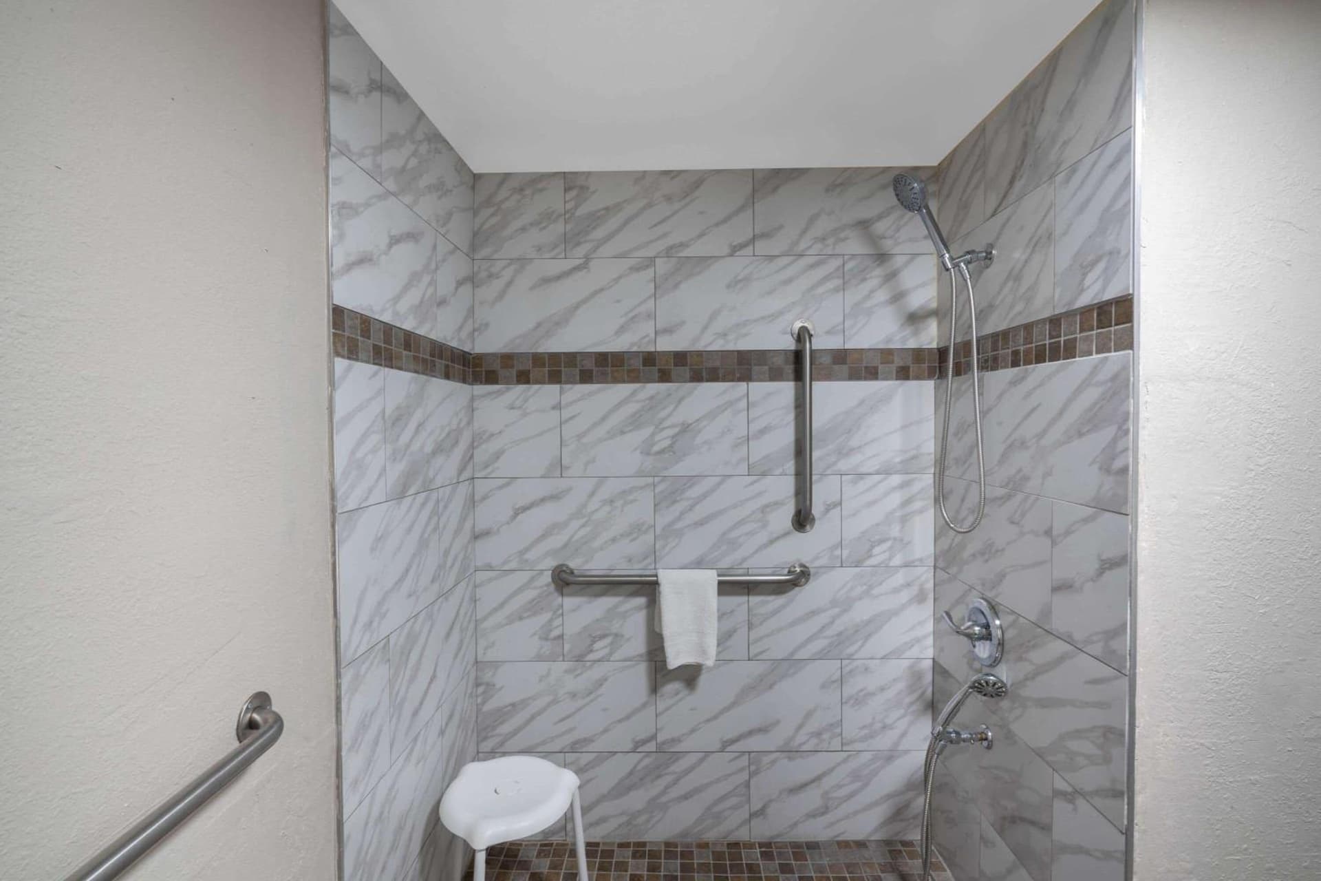 Baymont by Wyndham Murfreesboro gallery photo in Murfreesboro, TN — image 32