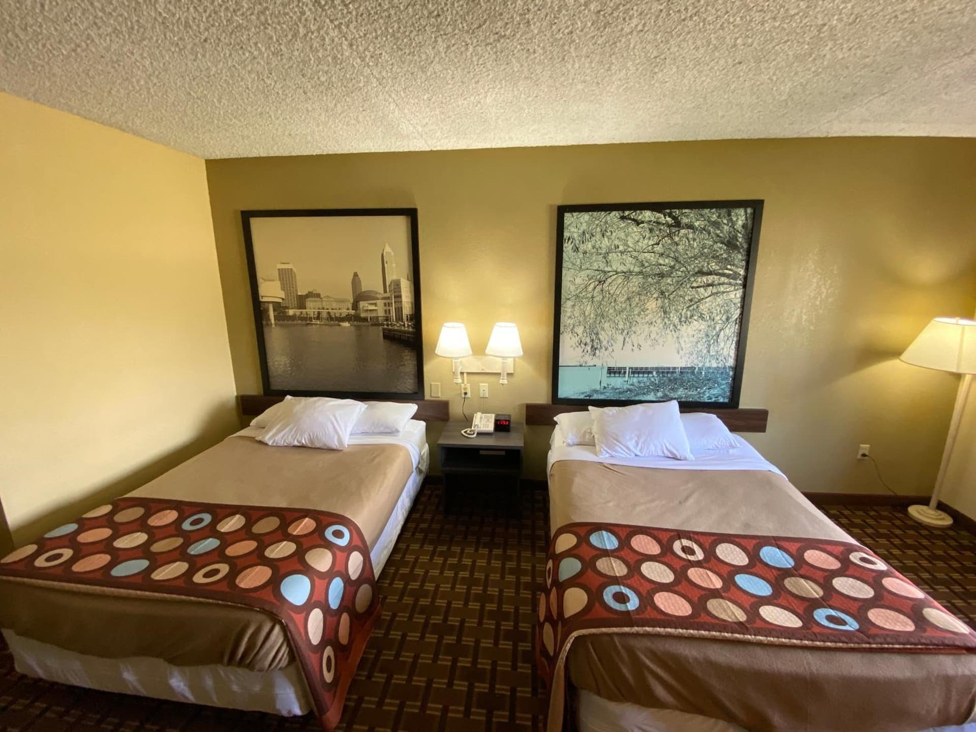 Super 8 by Wyndham Port Clinton gallery photo in Port Clinton, OH — image 31