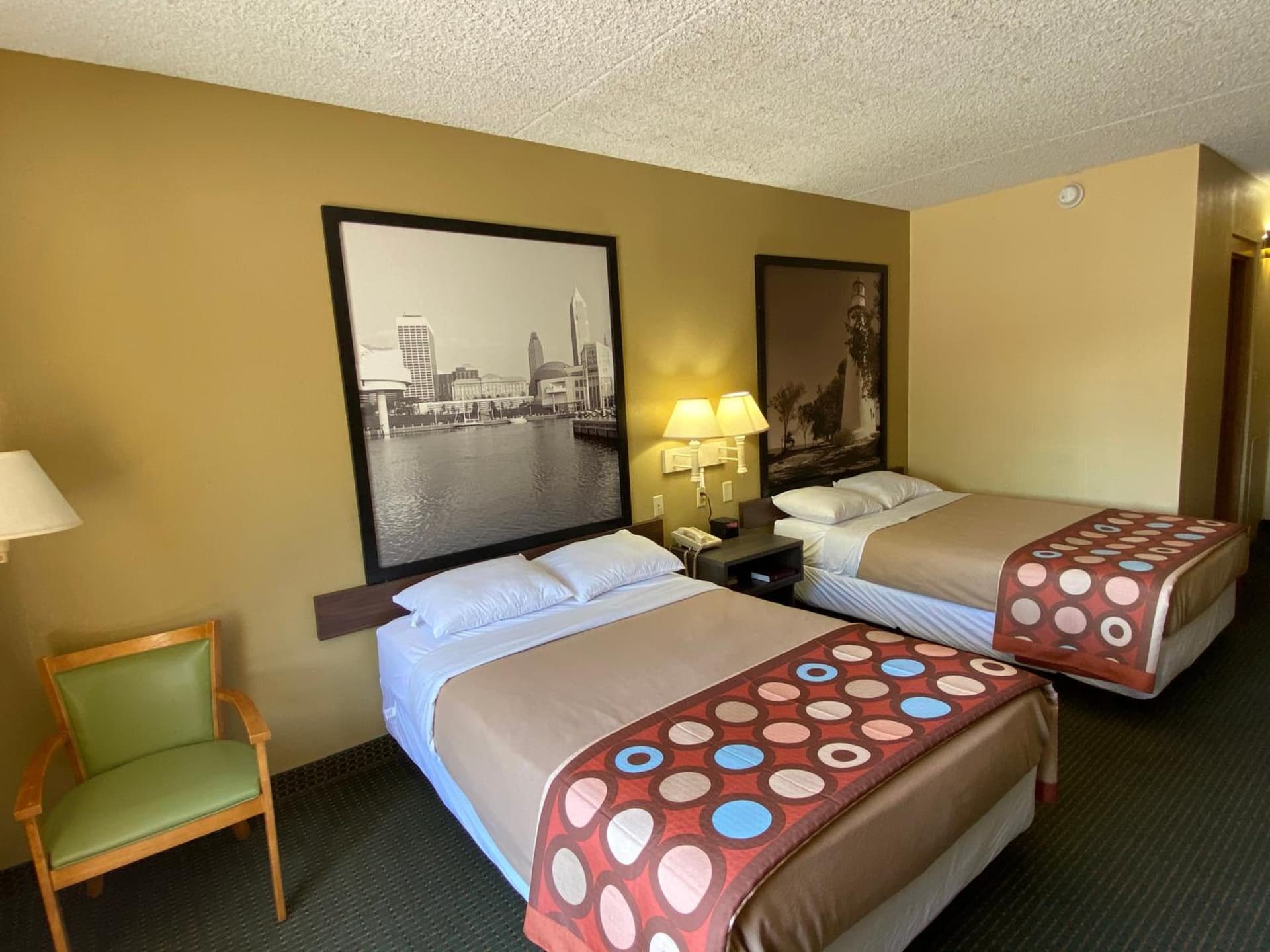 Super 8 by Wyndham Port Clinton gallery photo in Port Clinton, OH — image 15