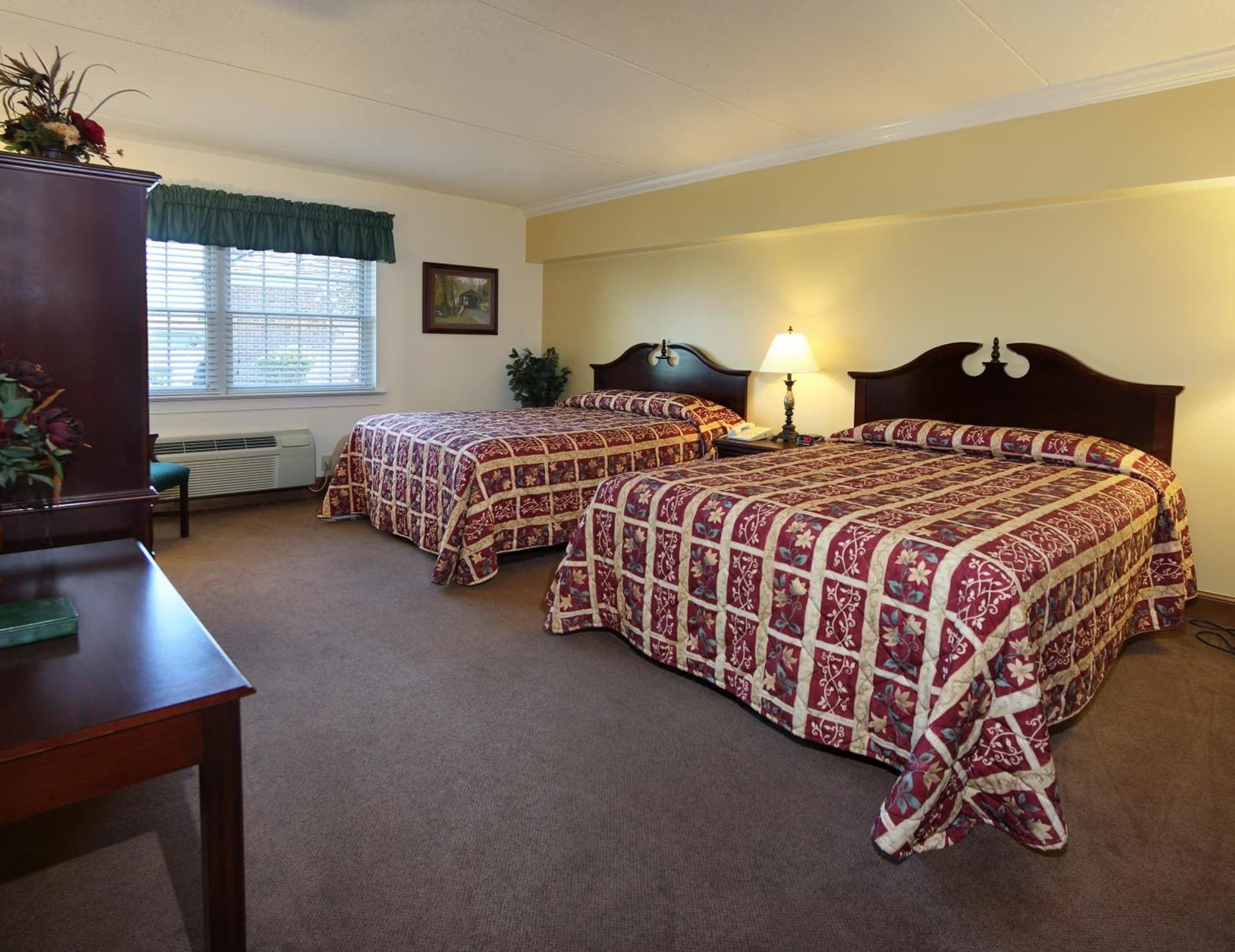 Bird-in-Hand Family Inn gallery photo in Bird in Hand, PA — image 7