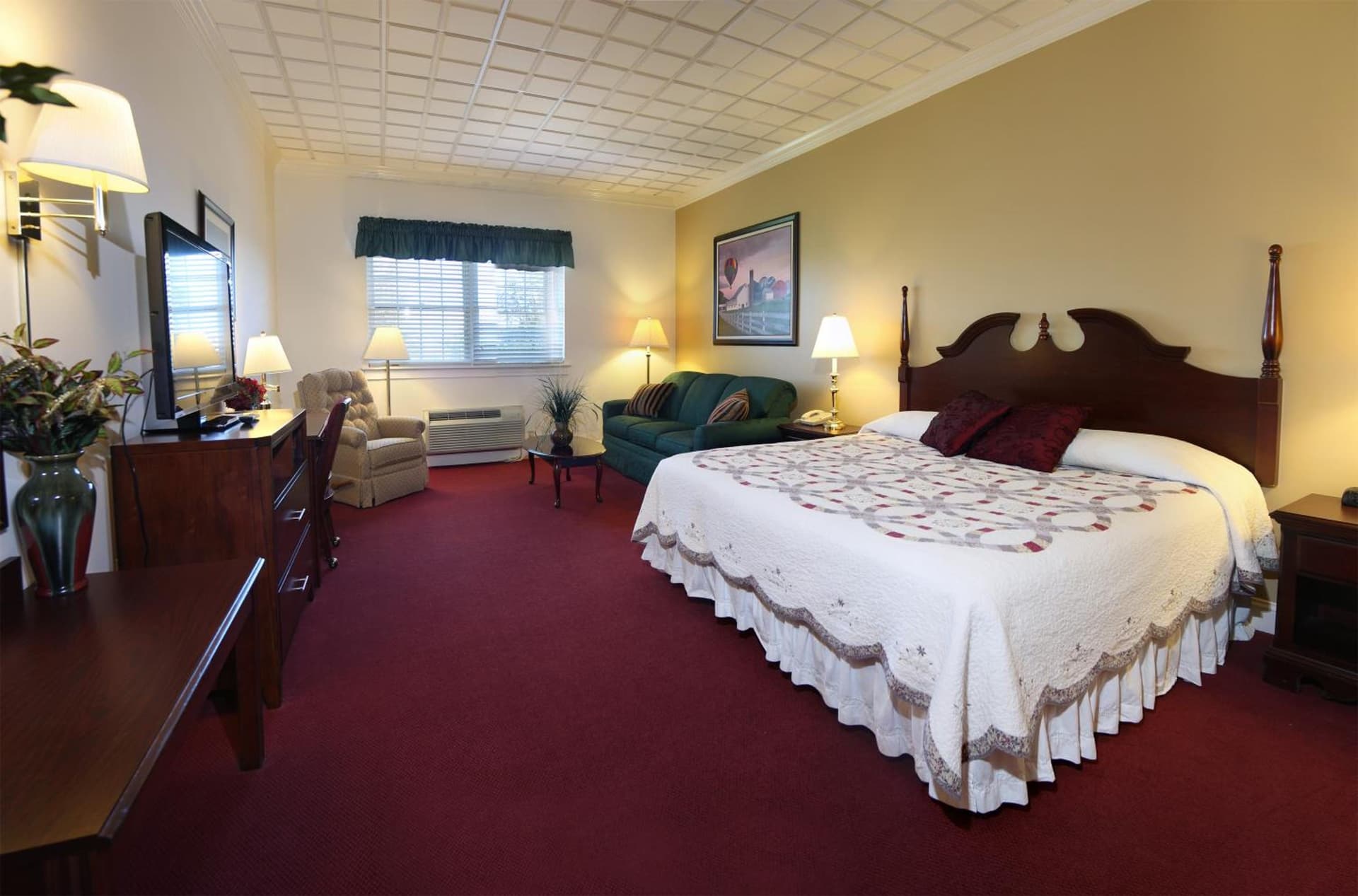Bird-in-Hand Family Inn gallery photo in Bird in Hand, PA — image 22