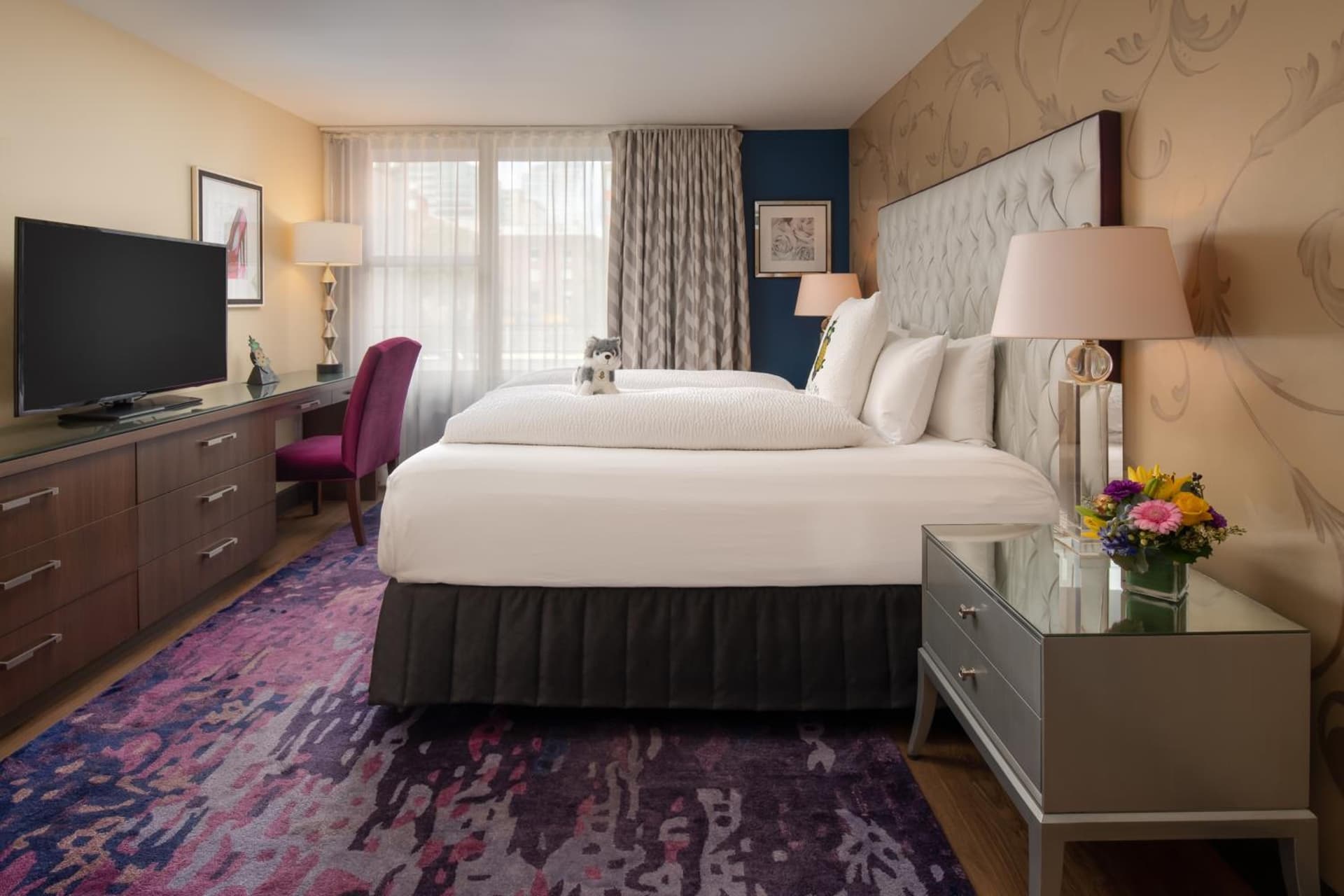 Staypineapple, Hotel Rose, Downtown Portland gallery photo in Portland, OR — image 11