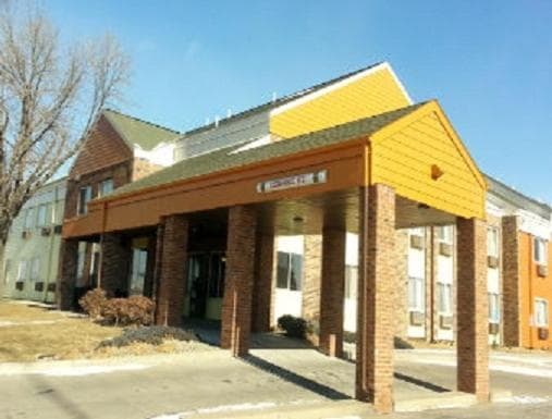 Sunset Inn & Suites featured exterior or lobby in Lincoln, NE — similar hotel