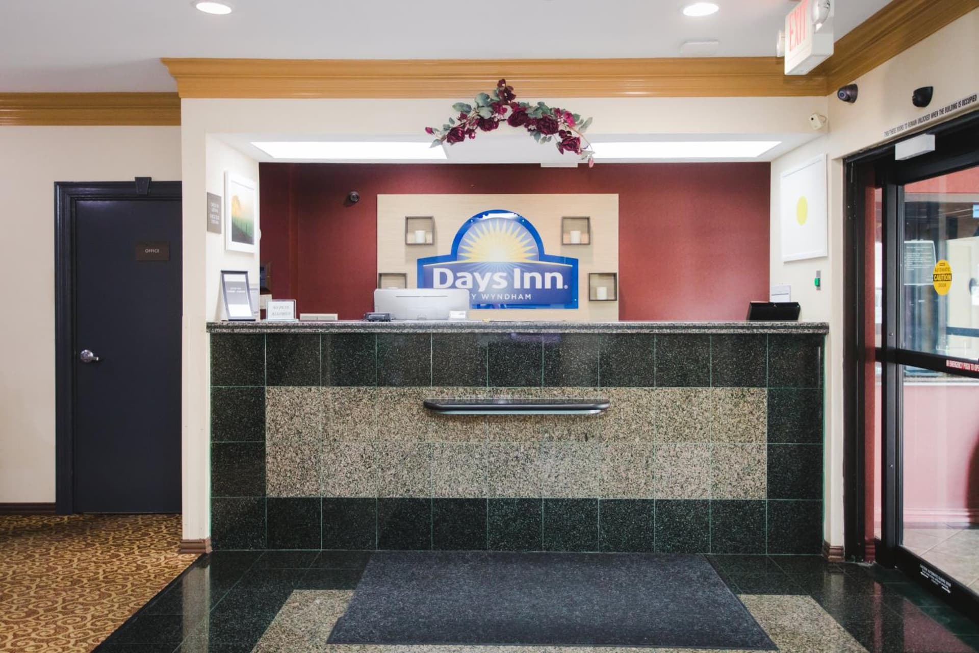 Days Inn by Wyndham Rosenberg gallery photo in Rosenberg, TX — image 24