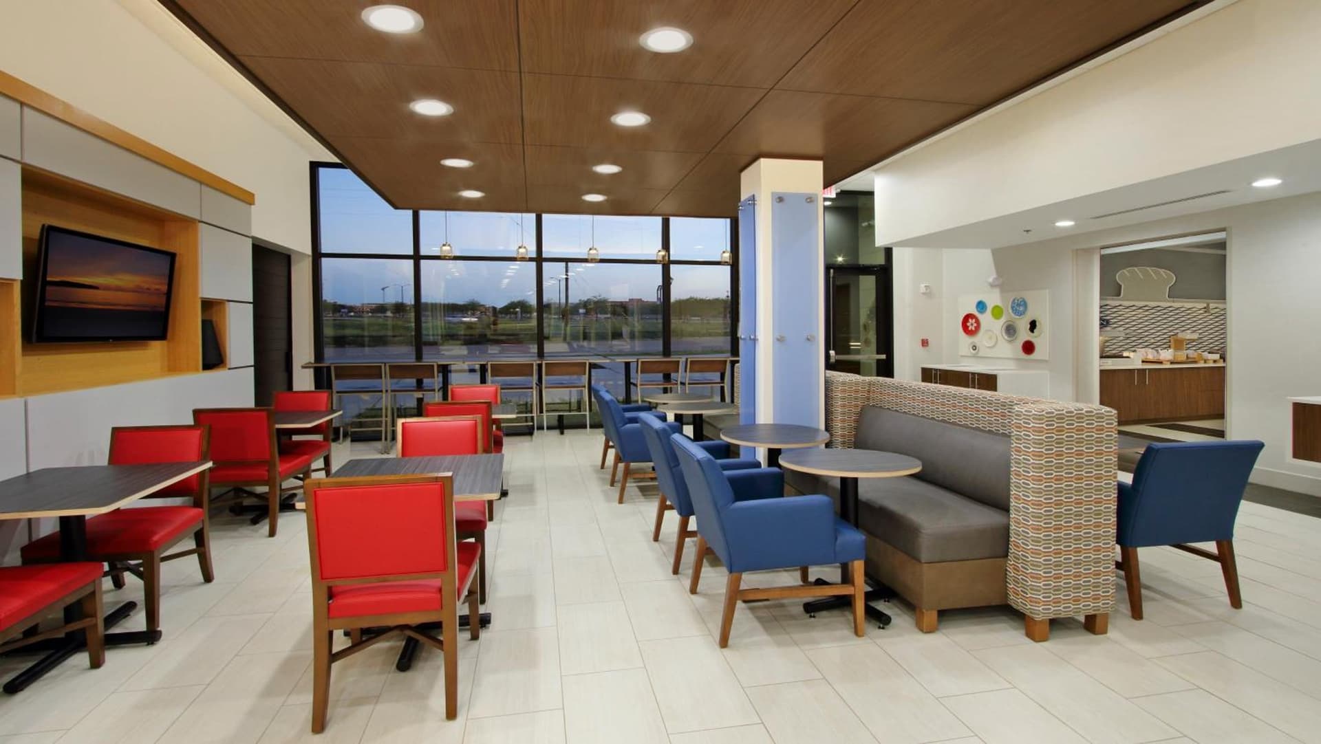 Holiday Inn Express & Suites Dallas Frisco NW Toyota Stdm by IHG gallery photo in Frisco, TX — image 17