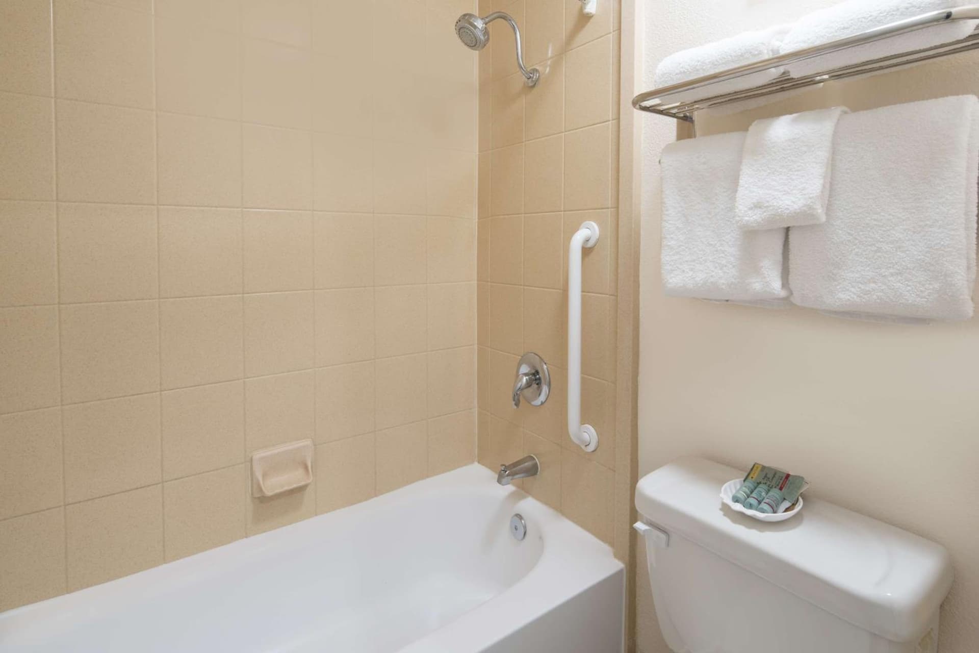 Best Western San Diego/Miramar Hotel gallery photo in Miramar, CA — image 9