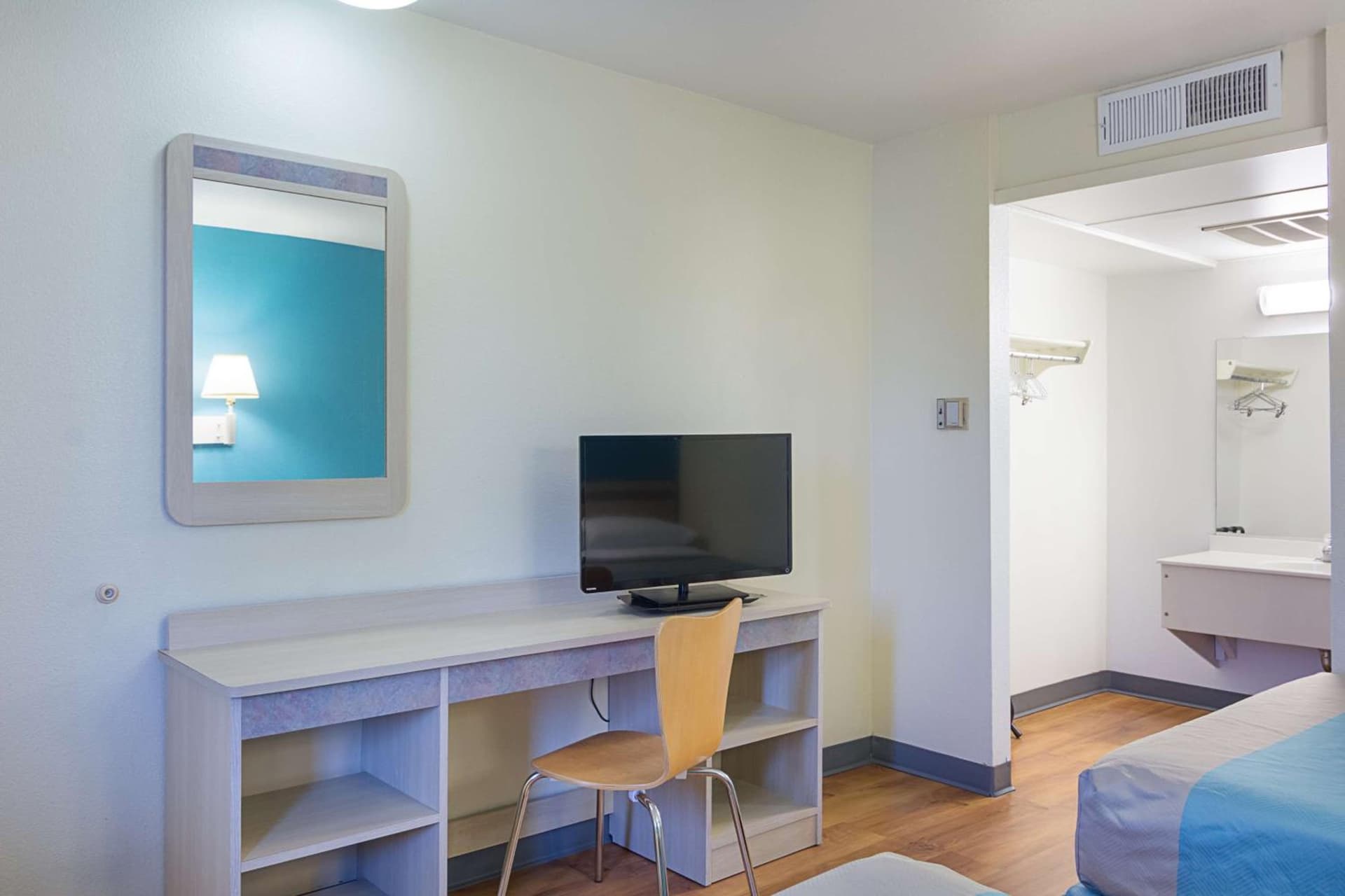 Motel 6 Fredericksburg, Va - North gallery photo in Fredericksburg, VA — image 36