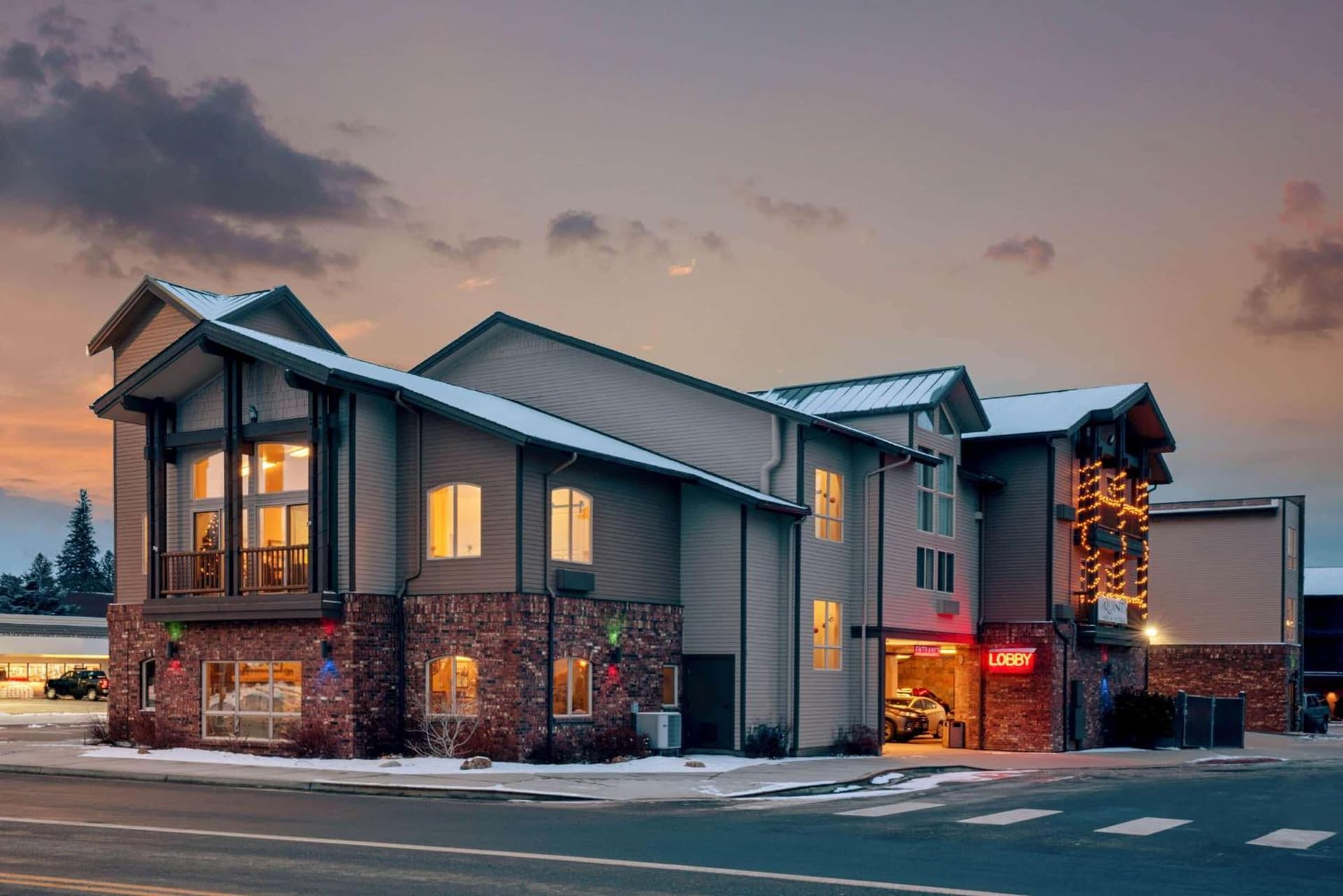 Sandpoint Hotel & Suites Downtown featured exterior or lobby in Sandpoint, ID — similar hotel