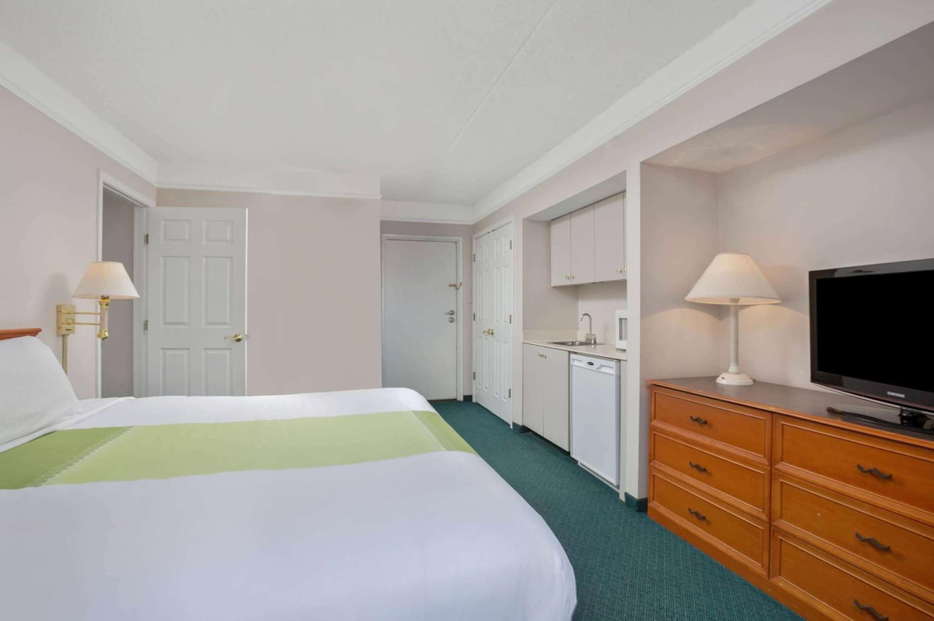 Days Inn by Wyndham Reno gallery photo in Reno, NV — image 27