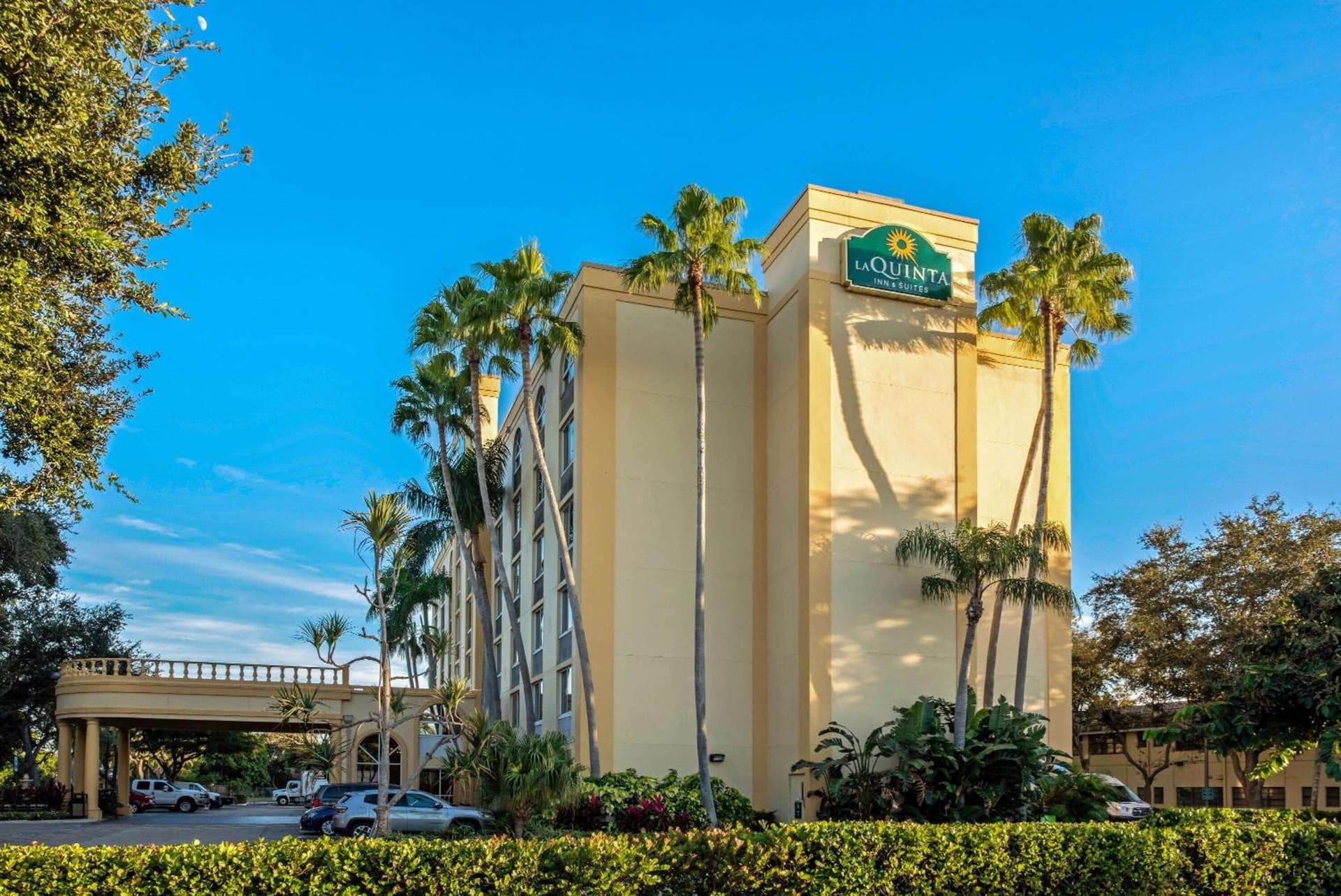 La Quinta by Wyndham West Palm Beach Airport featured exterior or lobby in West Palm Beach, FL — similar hotel