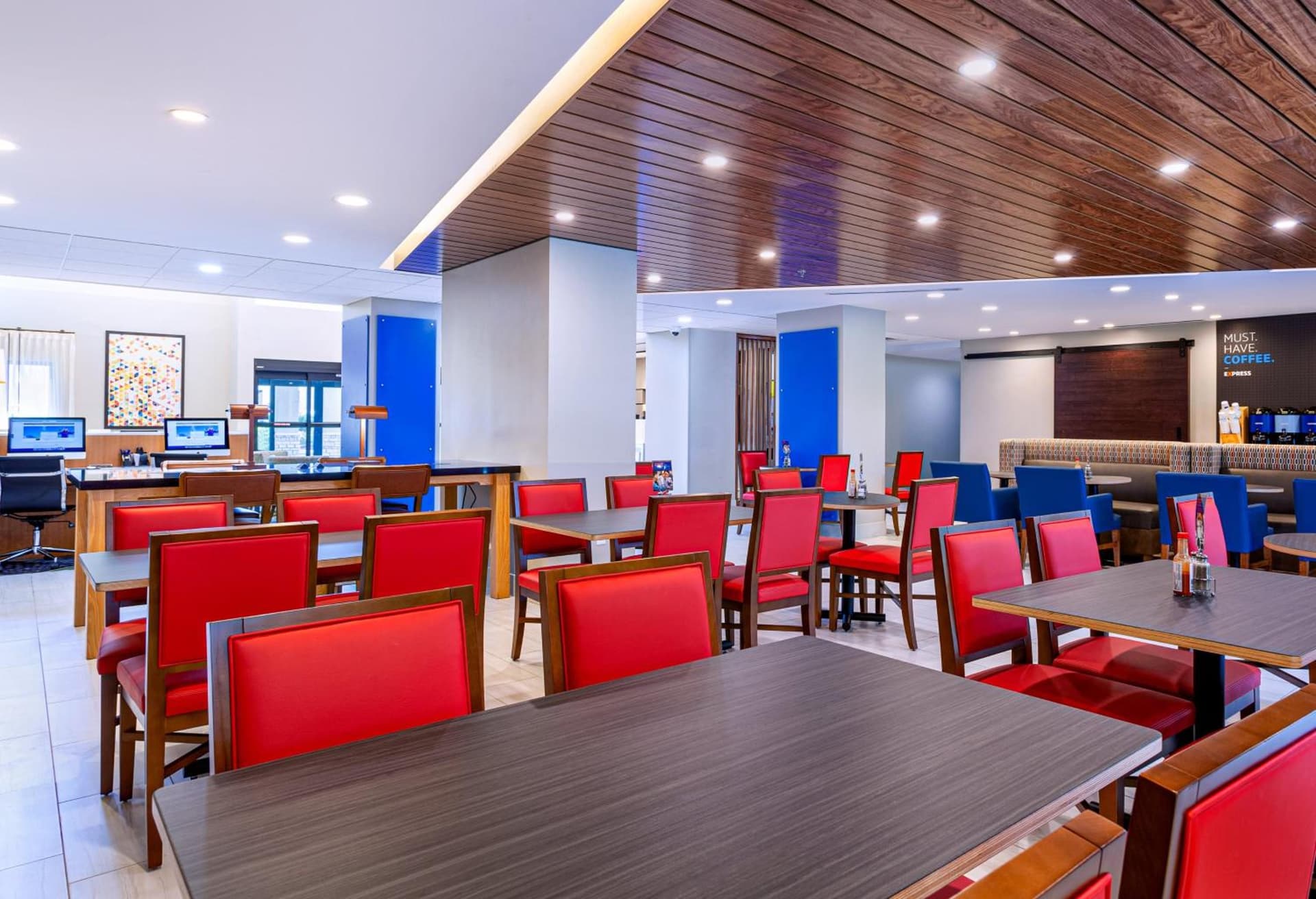 Holiday Inn Express Tampa-Brandon by IHG gallery photo in Brandon, FL — image 9