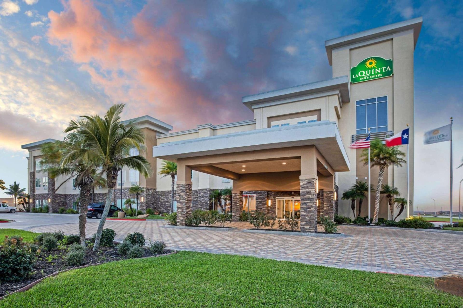La Quinta by Wyndham Corpus Christi - Portland interior in Portland, TX — gallery photo 2